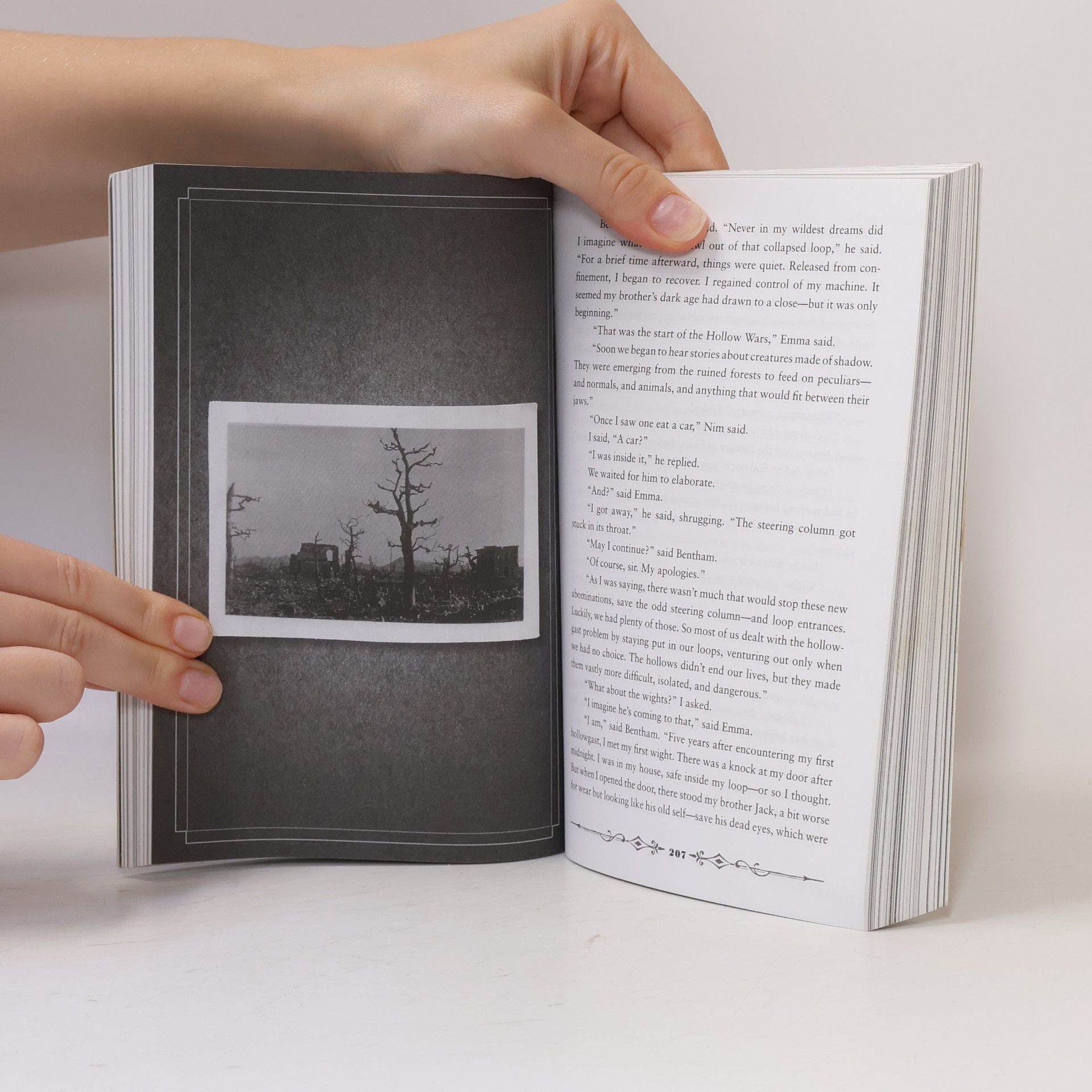 Ransom Riggs Library of Souls