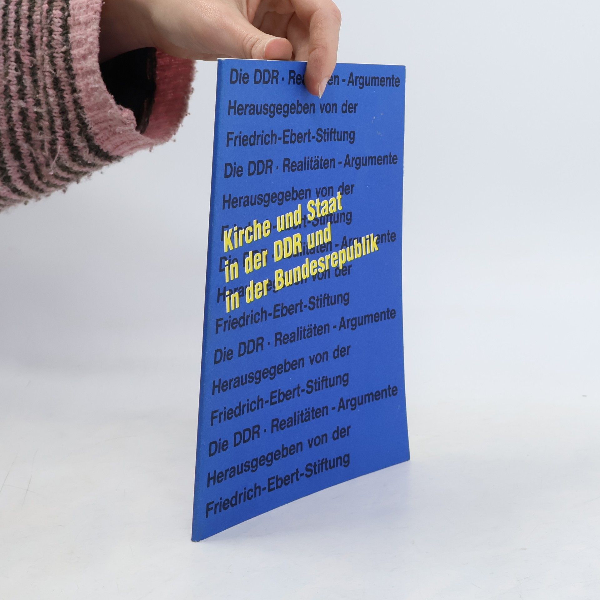 Various authors Kirche und Staat in der DDR und in der Bundesrepublik