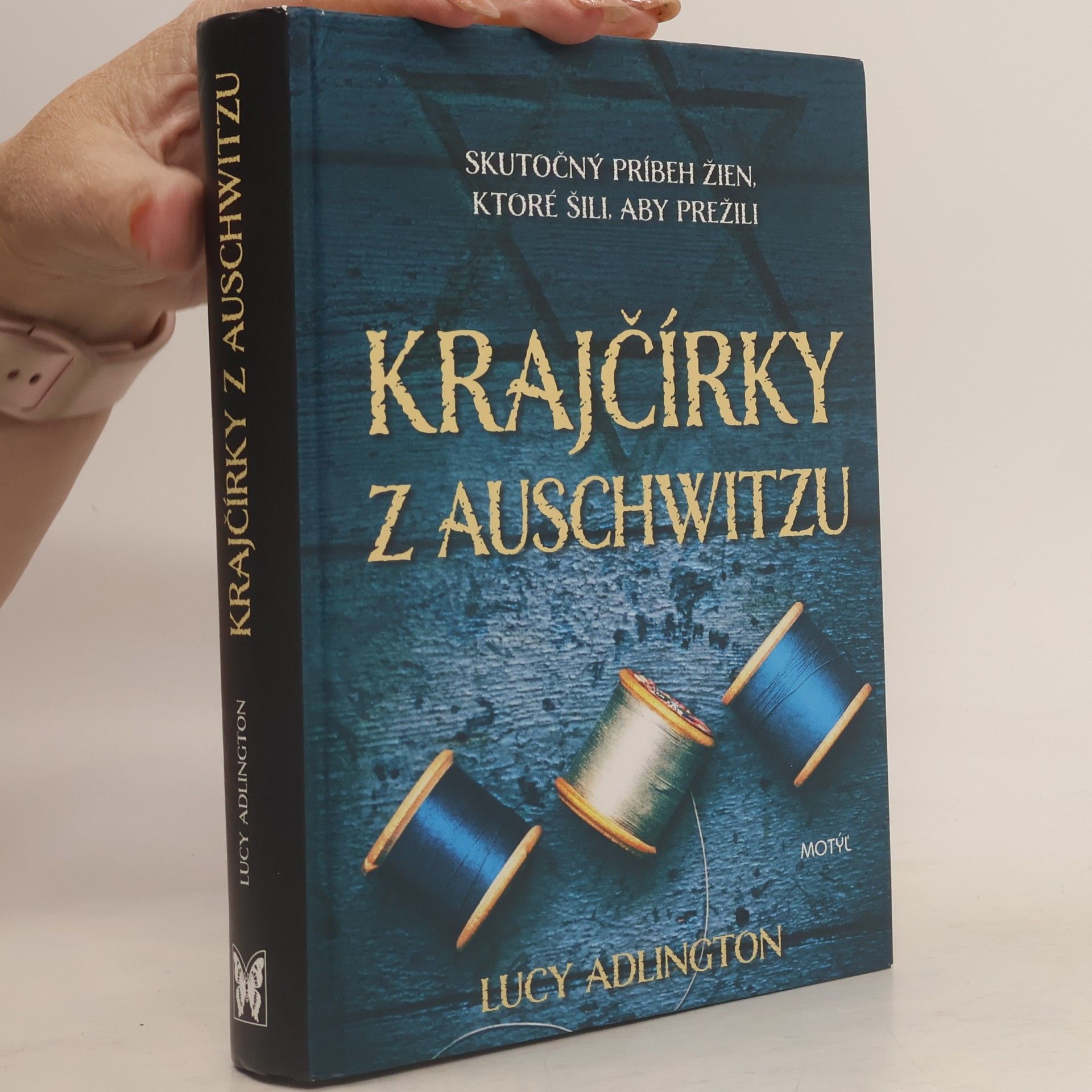 Lucy Adlington Krajčírky z Auschwitzu