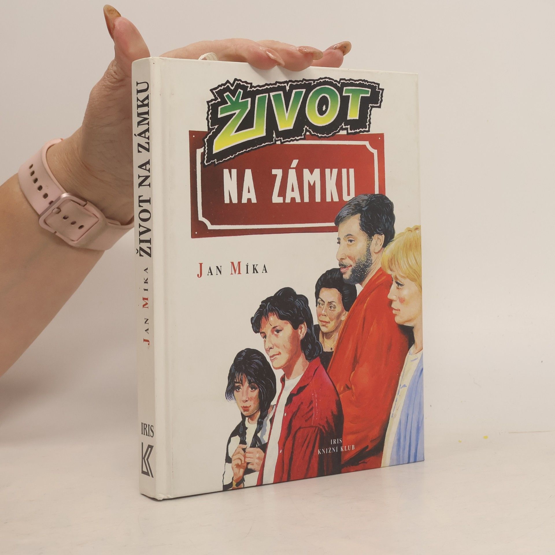 ŽIVOT NA ZÁMKU