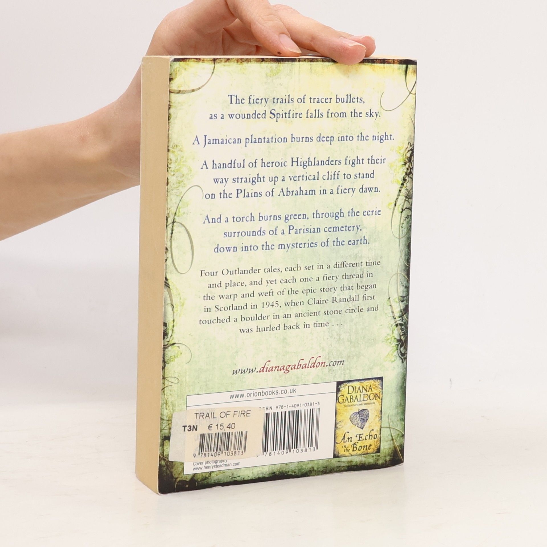 Diana Gabaldon Outlander: A Trail of Fire