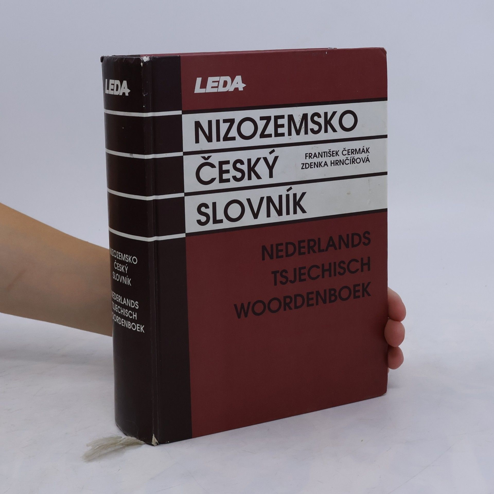 Hrnčířová Zdenka Nizozemsko-český slovník. Nederlands-Tsjechisch woordenboek