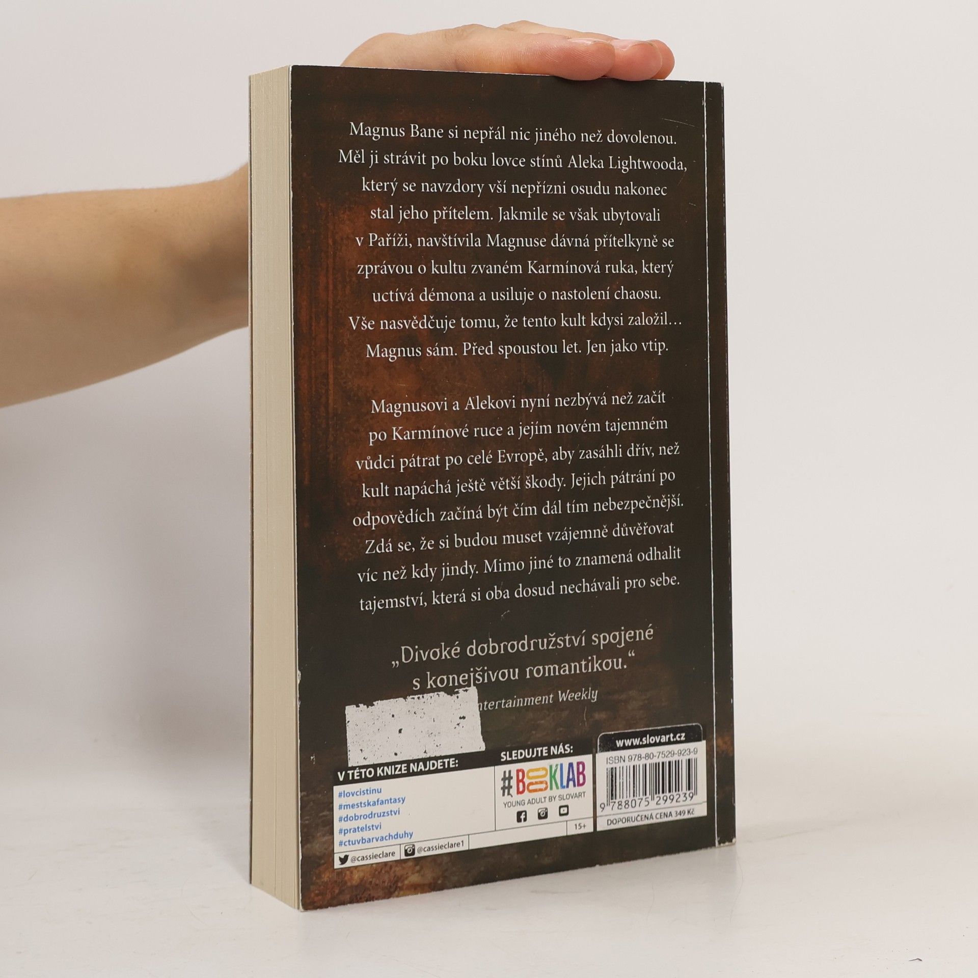 Cassandra Clare Nejstarší kletby. Kniha první, Rudé svitky magie
