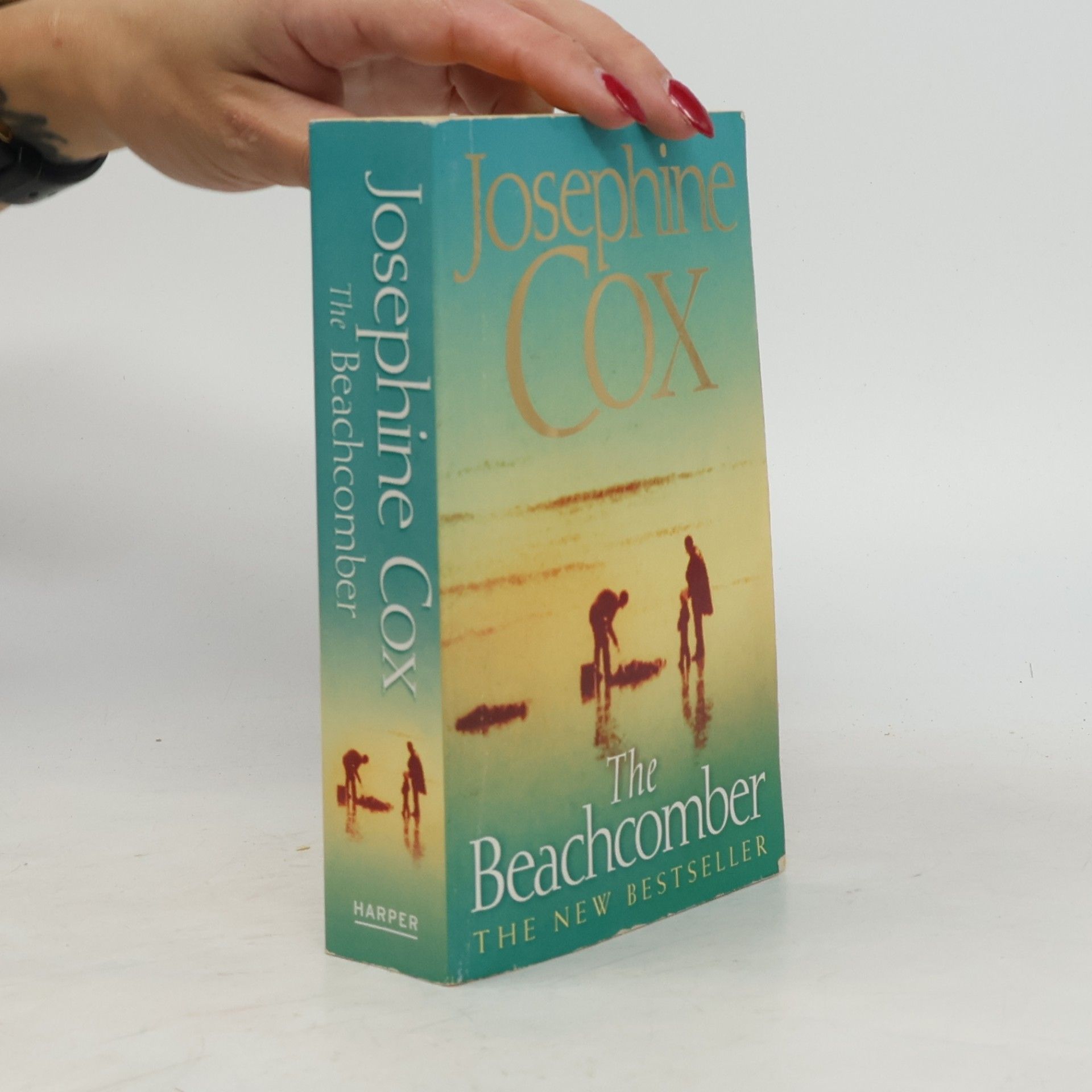 Josephine Cox The Beachcomber