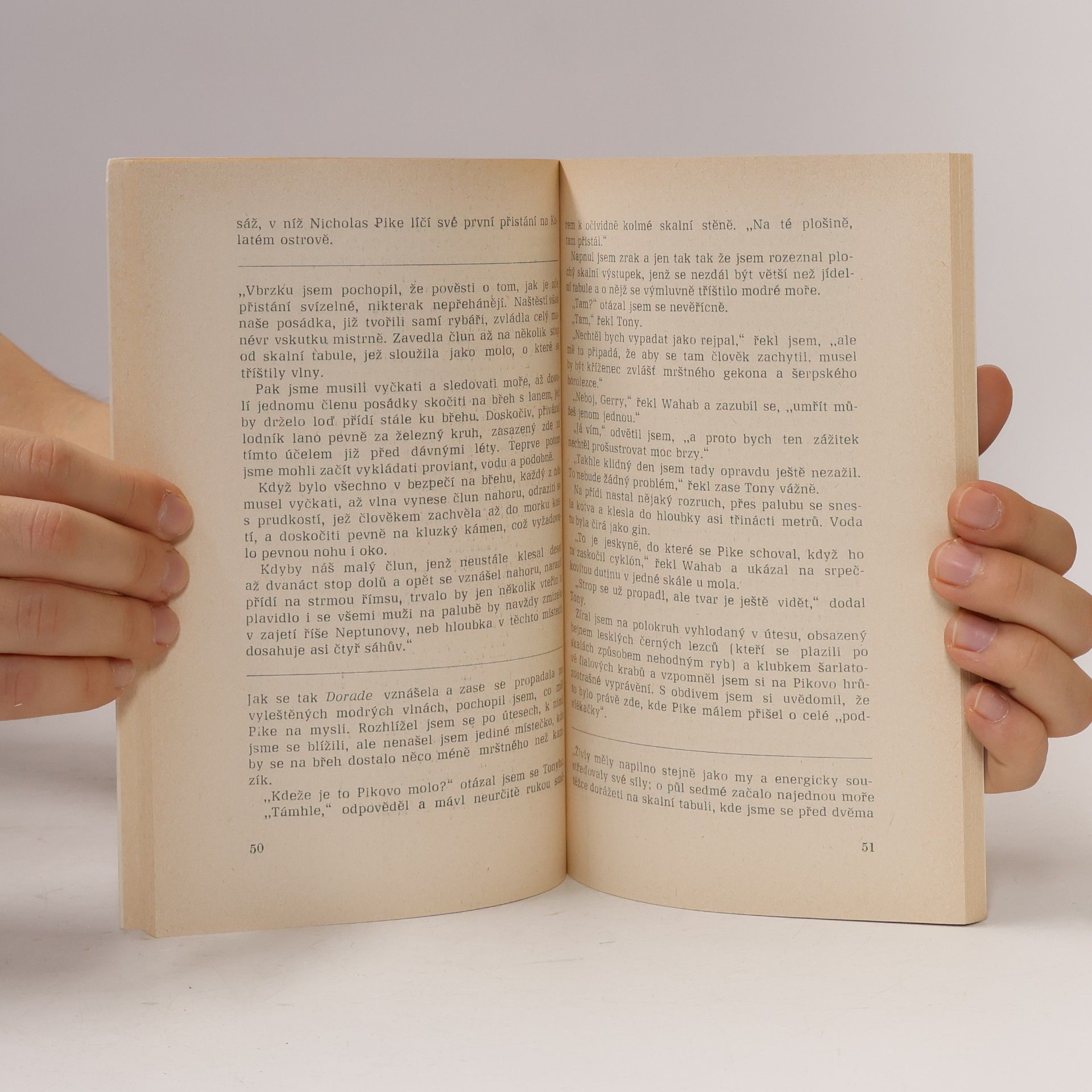 Gerald Durrell Zlatí netopýři a růžoví holubi