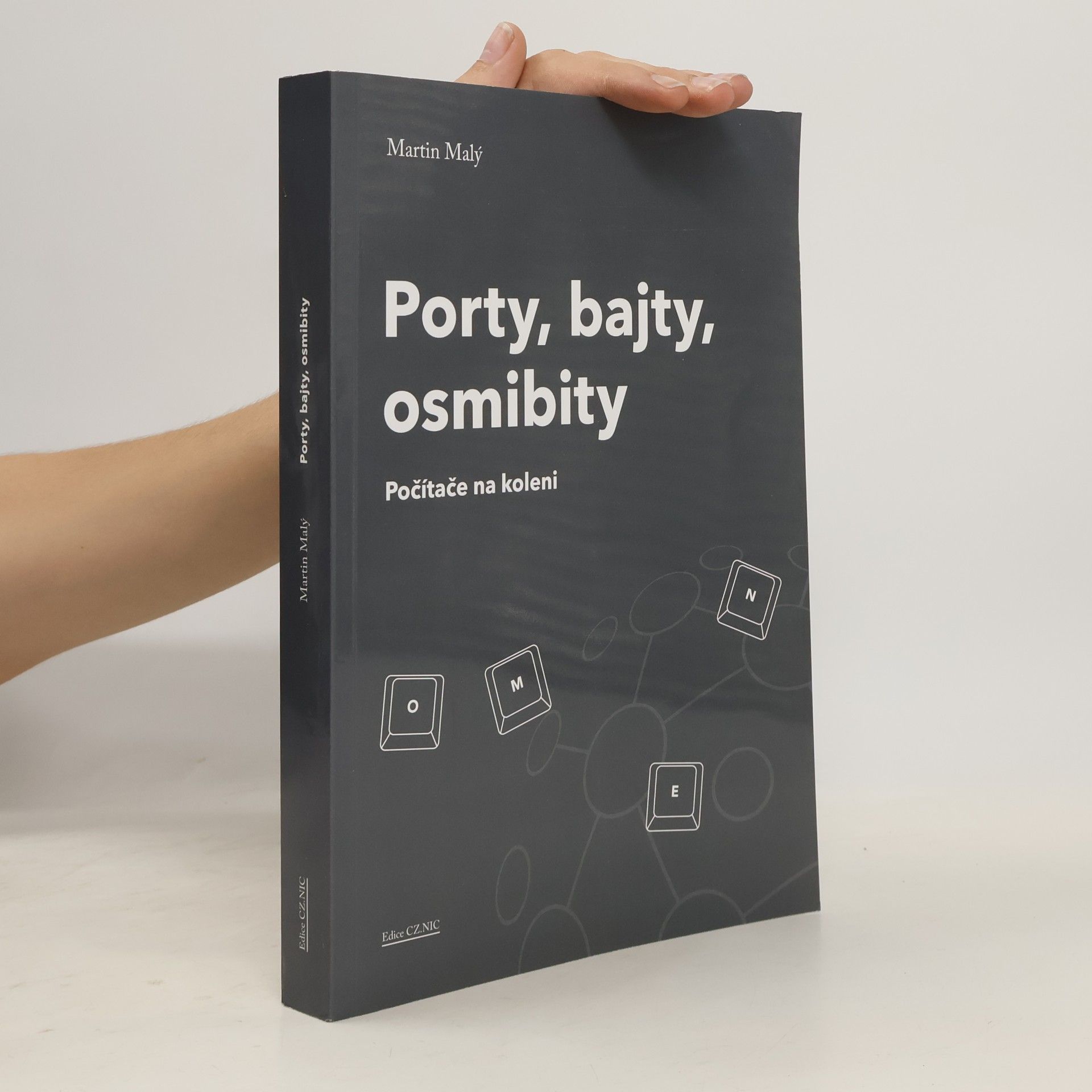 Martin Malý Porty, bajty, osmibity – Počítače na koleni