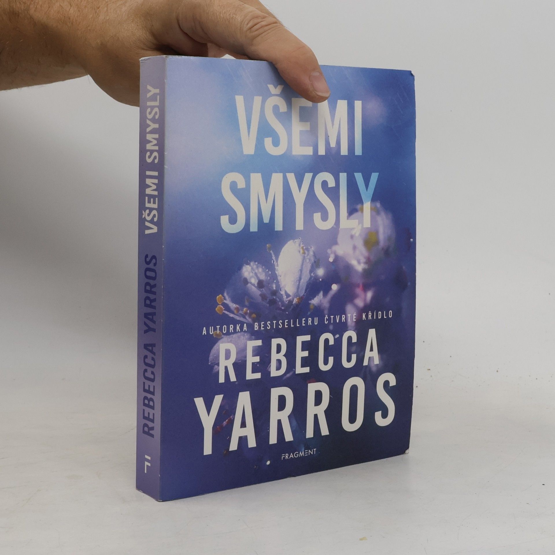 Rebecca Yarros Všemi smysly