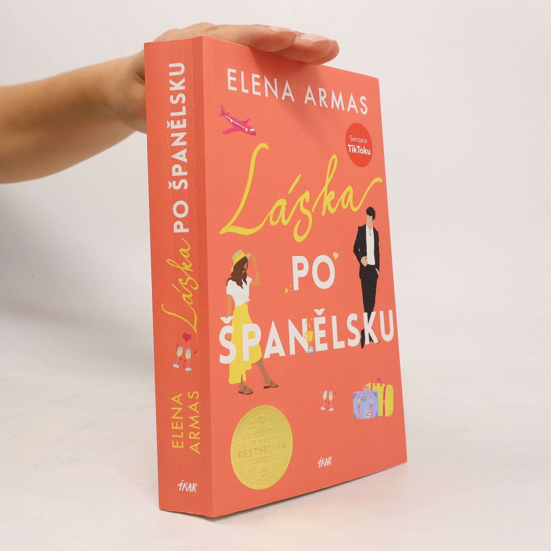 Elena Armas Láska po španělsku