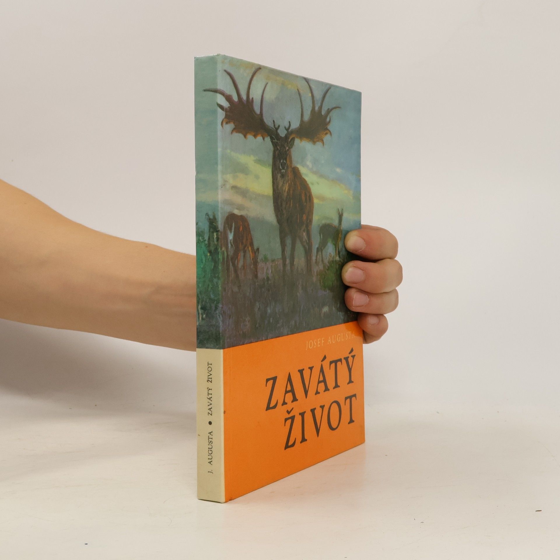 Josef Augusta Zavátý život