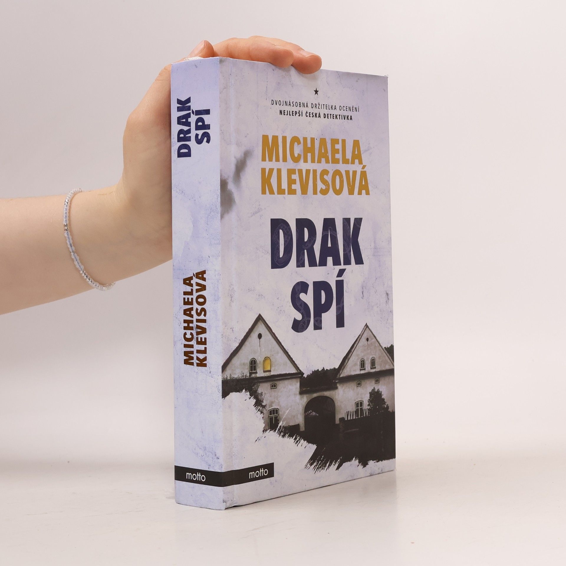 Michaela Klevisová Drak spí