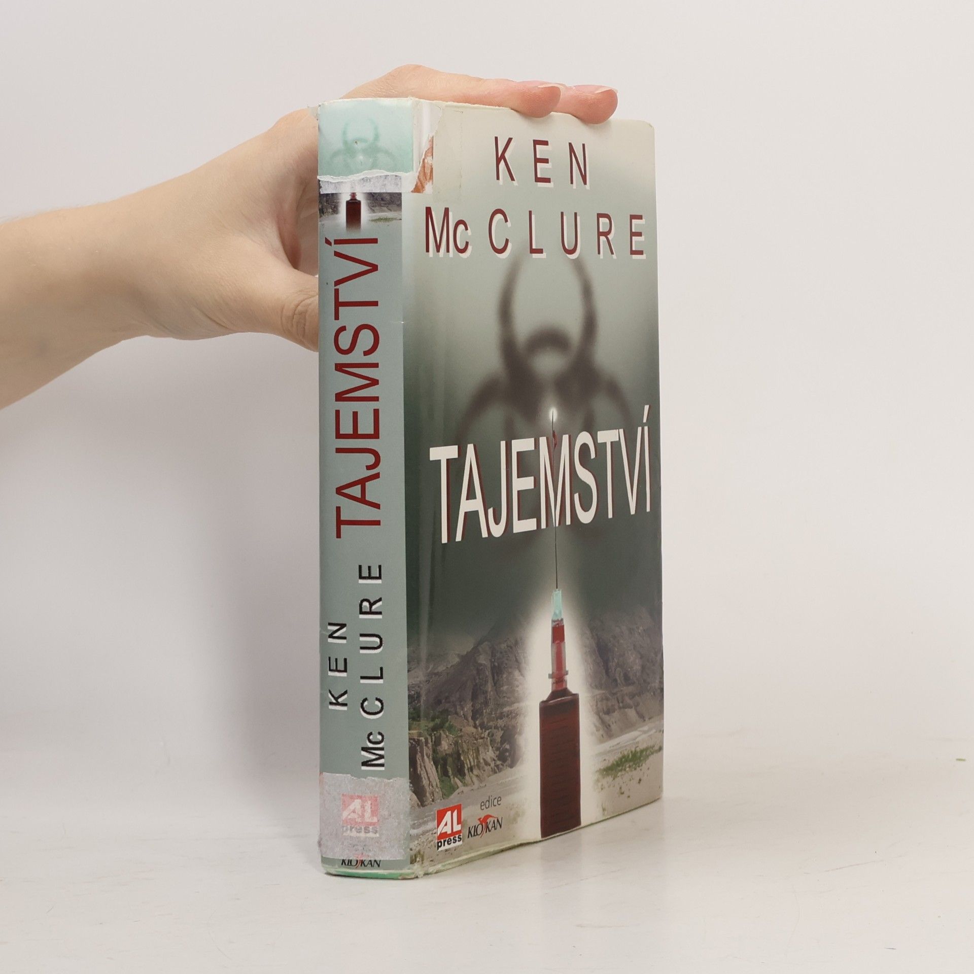 Ken McClure Tajemství
