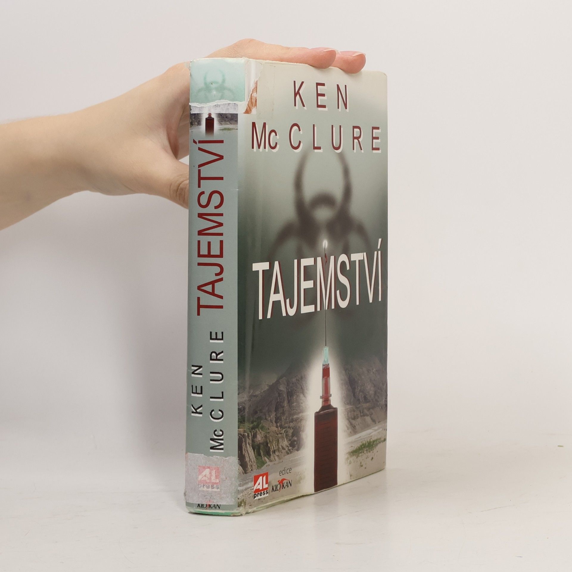 Ken McClure Tajemství