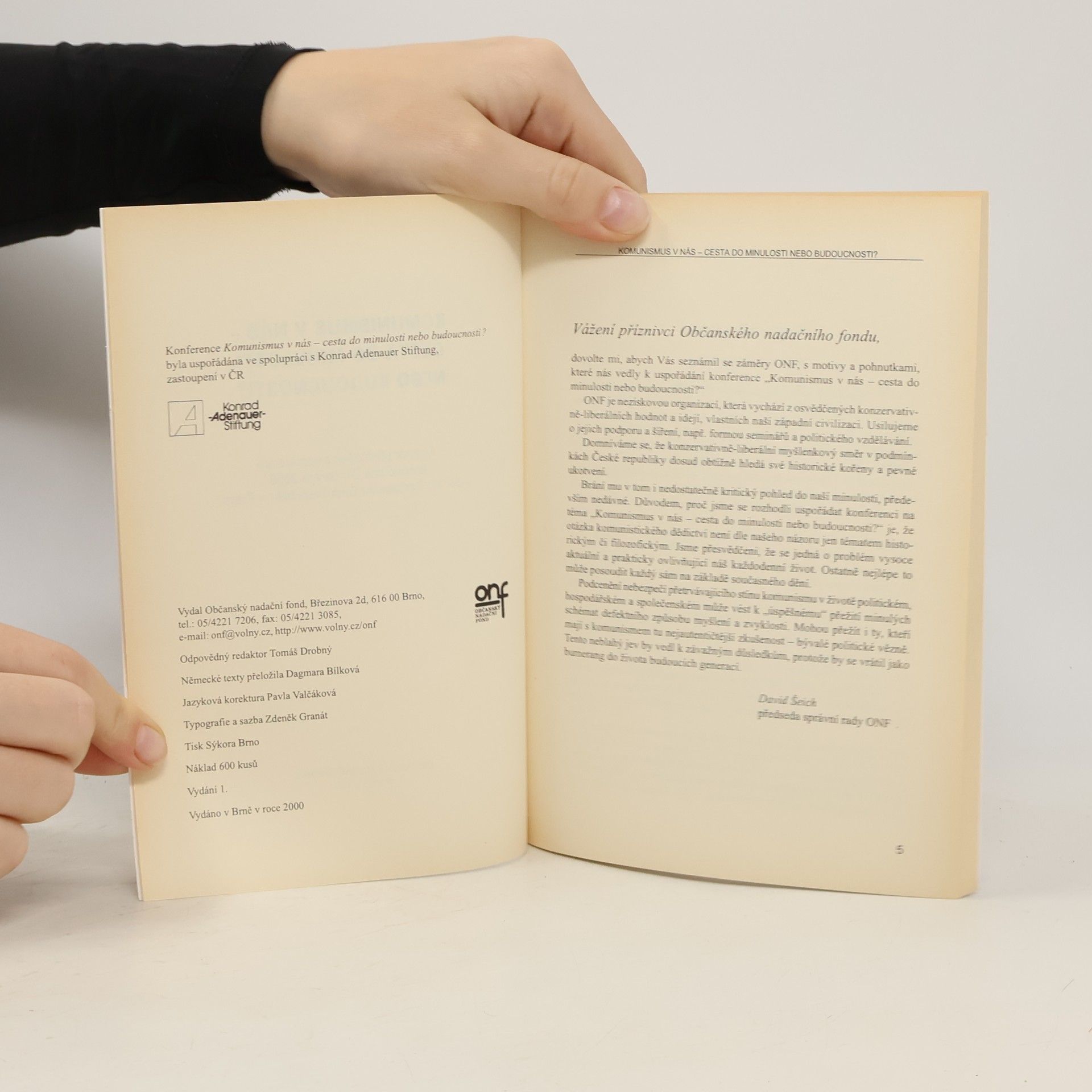 Autorenkollektiv Komunismus v nás. Cesta do minulosti nebo budoucnosti?