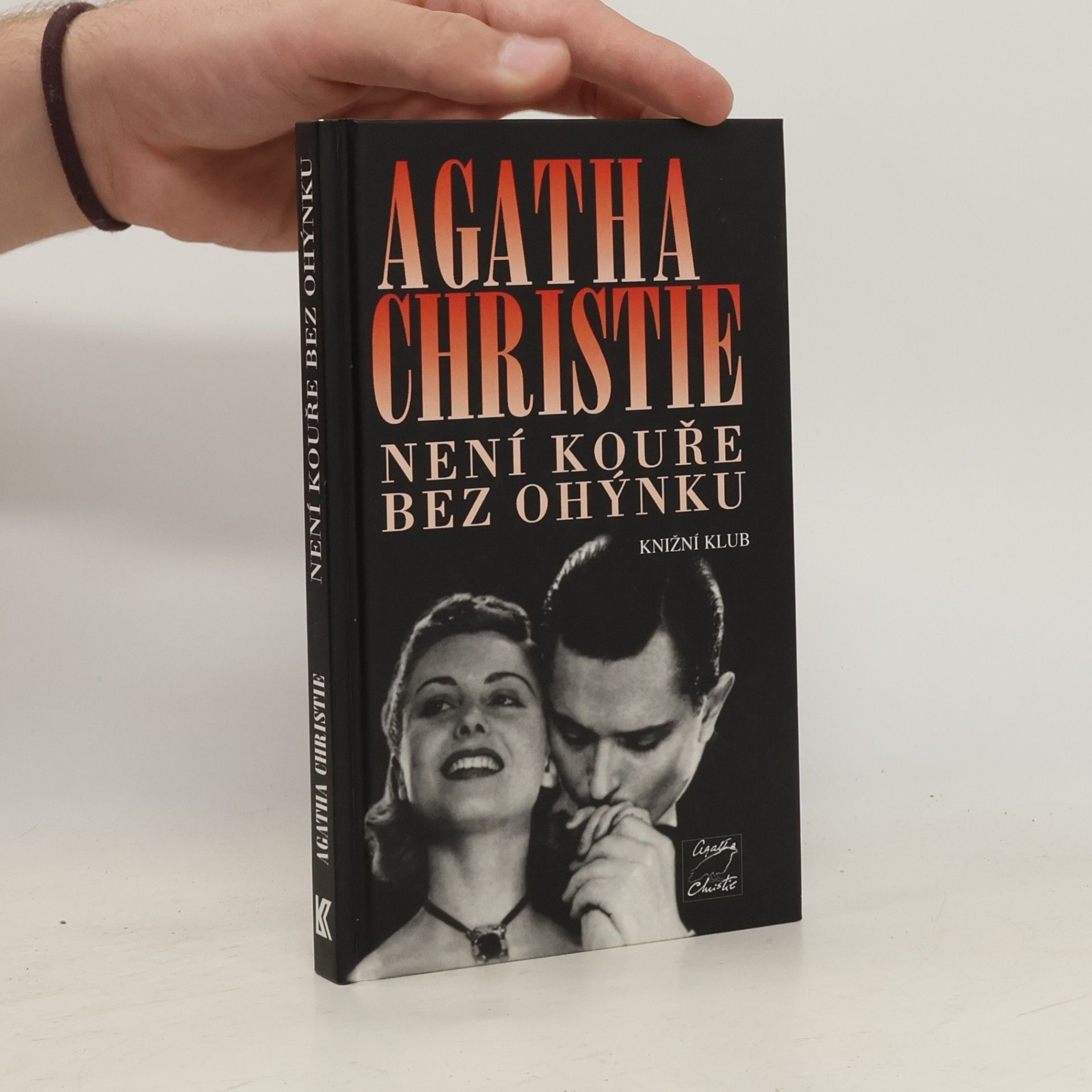 Agatha Christie Není kouře bez ohýnku