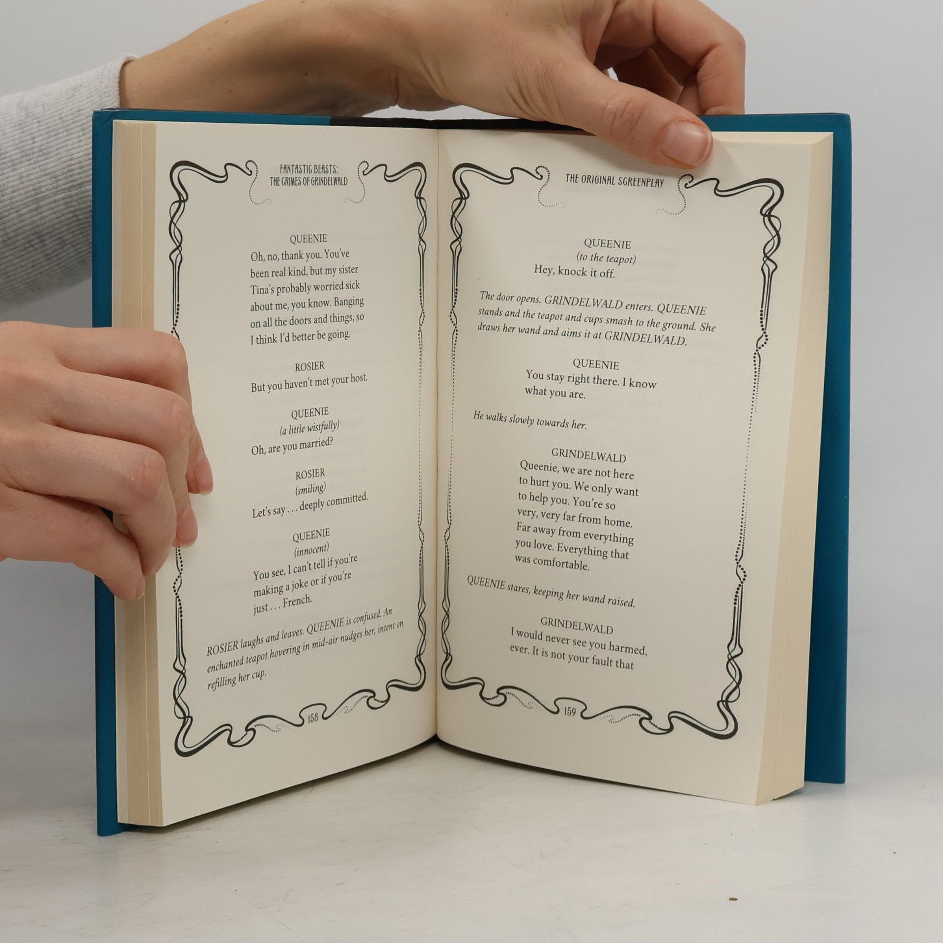 Joanne K. Rowlingová Fantastic Beasts: The Crimes of Grindelwald – The Original Screenplay
