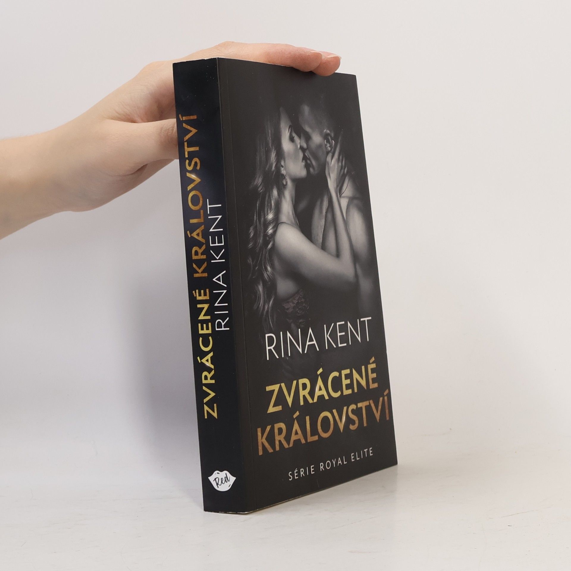 Rina Kent Zvrácené království
