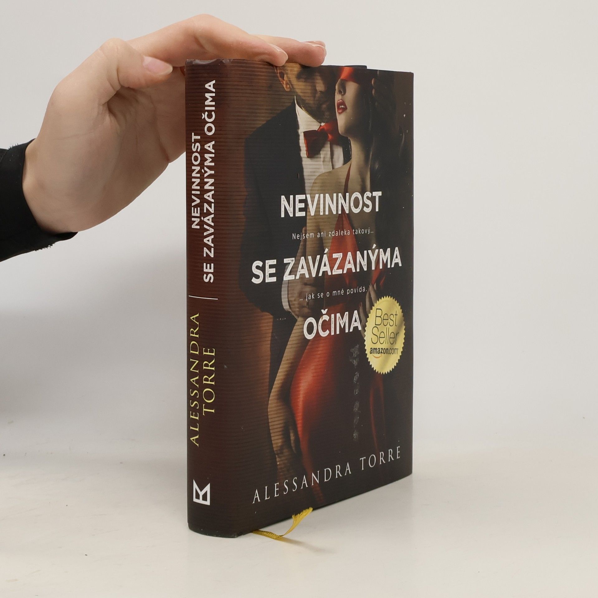 Nevinnost se závazanýma očima