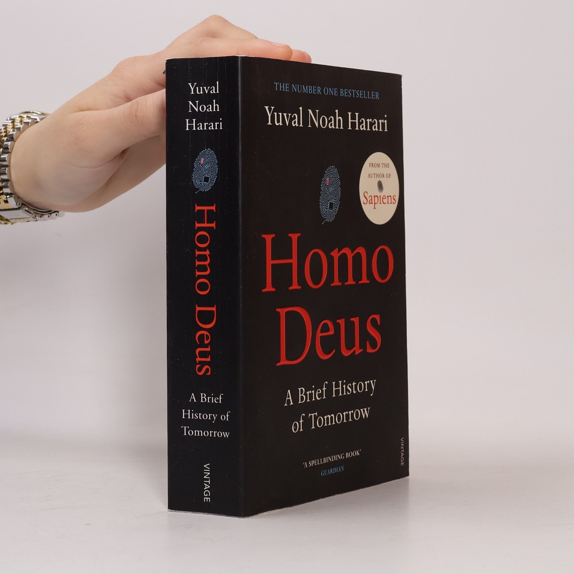 Yuval Noah Harari Homo Deus. A Brief History of Tomorrow