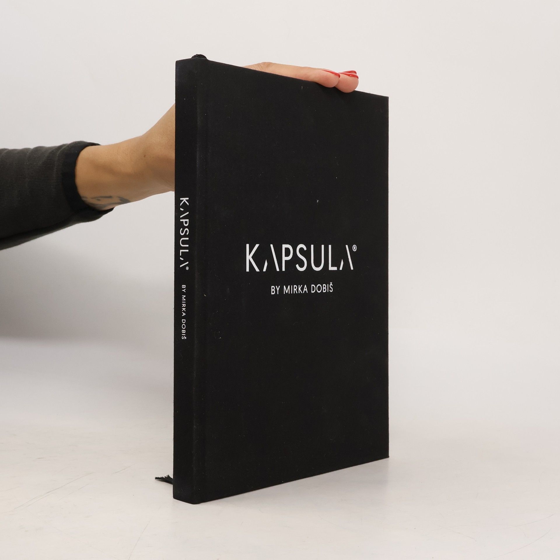 Mirka Dobiš Kapsula by Mirka Dobiš