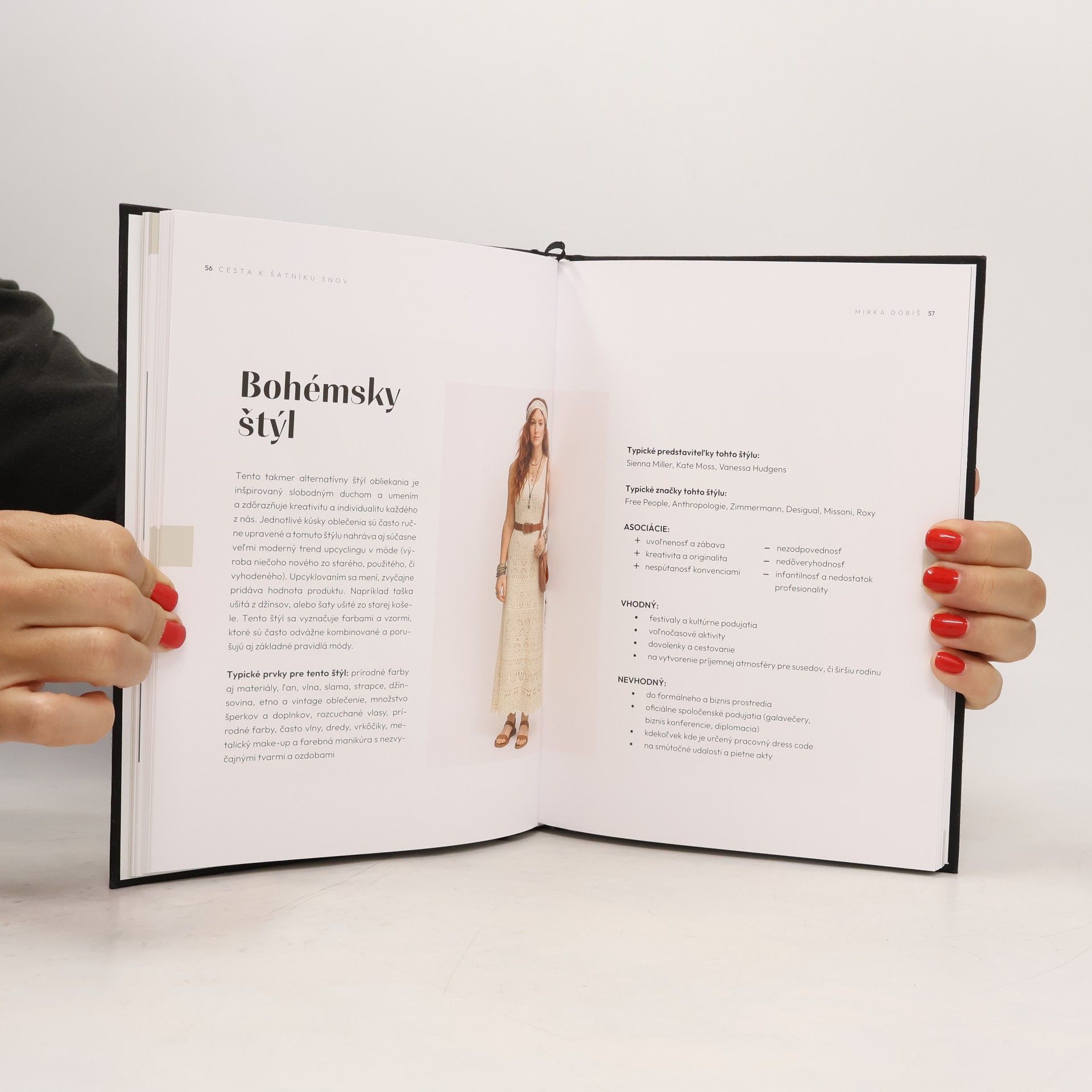 Mirka Dobiš Kapsula by Mirka Dobiš