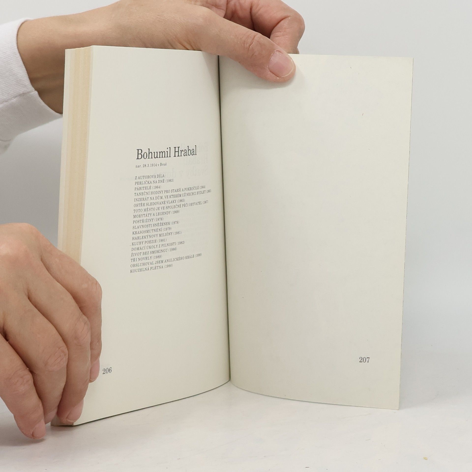 Bohumil Hrabal Svatby v domě. Dívčí románek. 1. díl trilogie