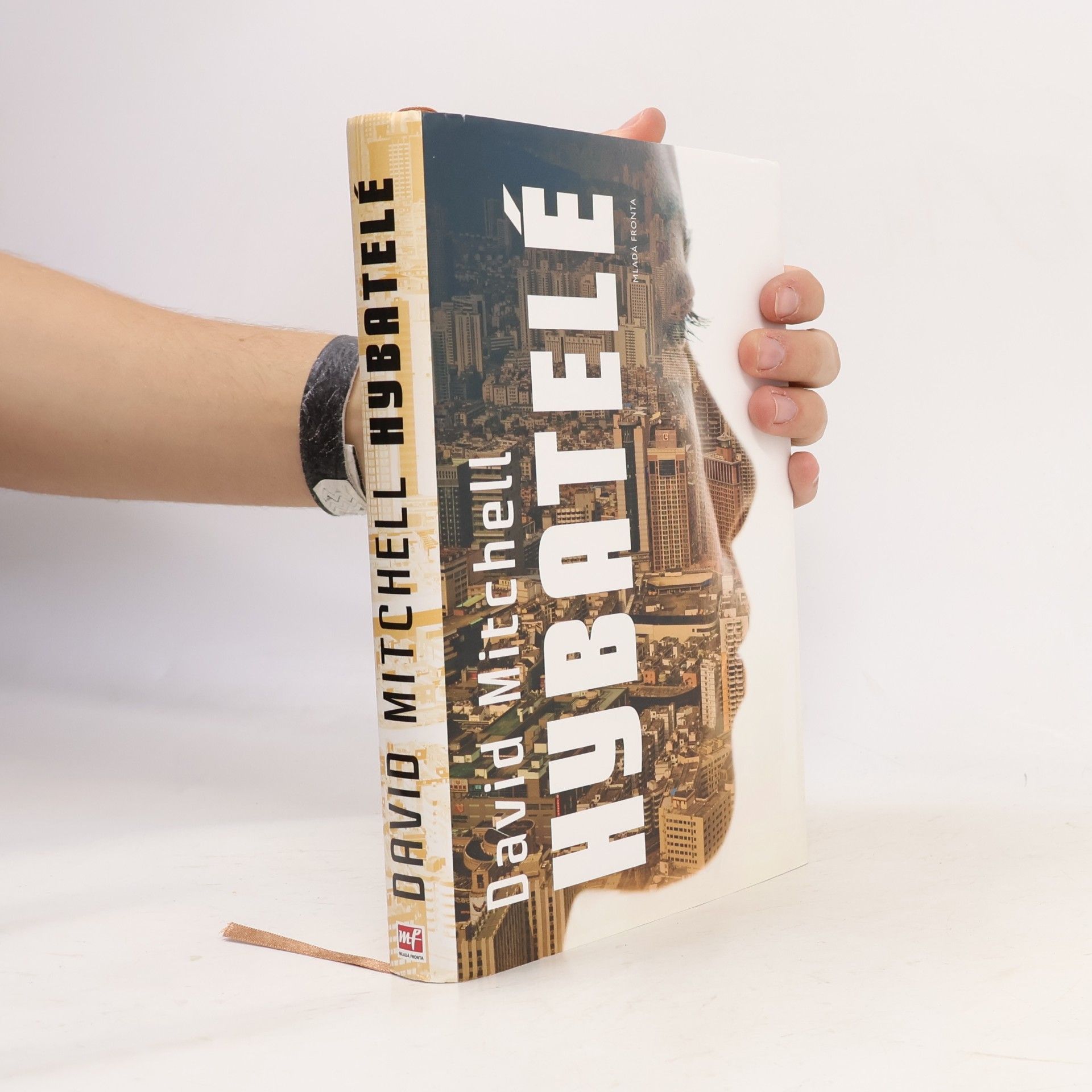 David Mitchell Hybatelé : román o devíti částech
