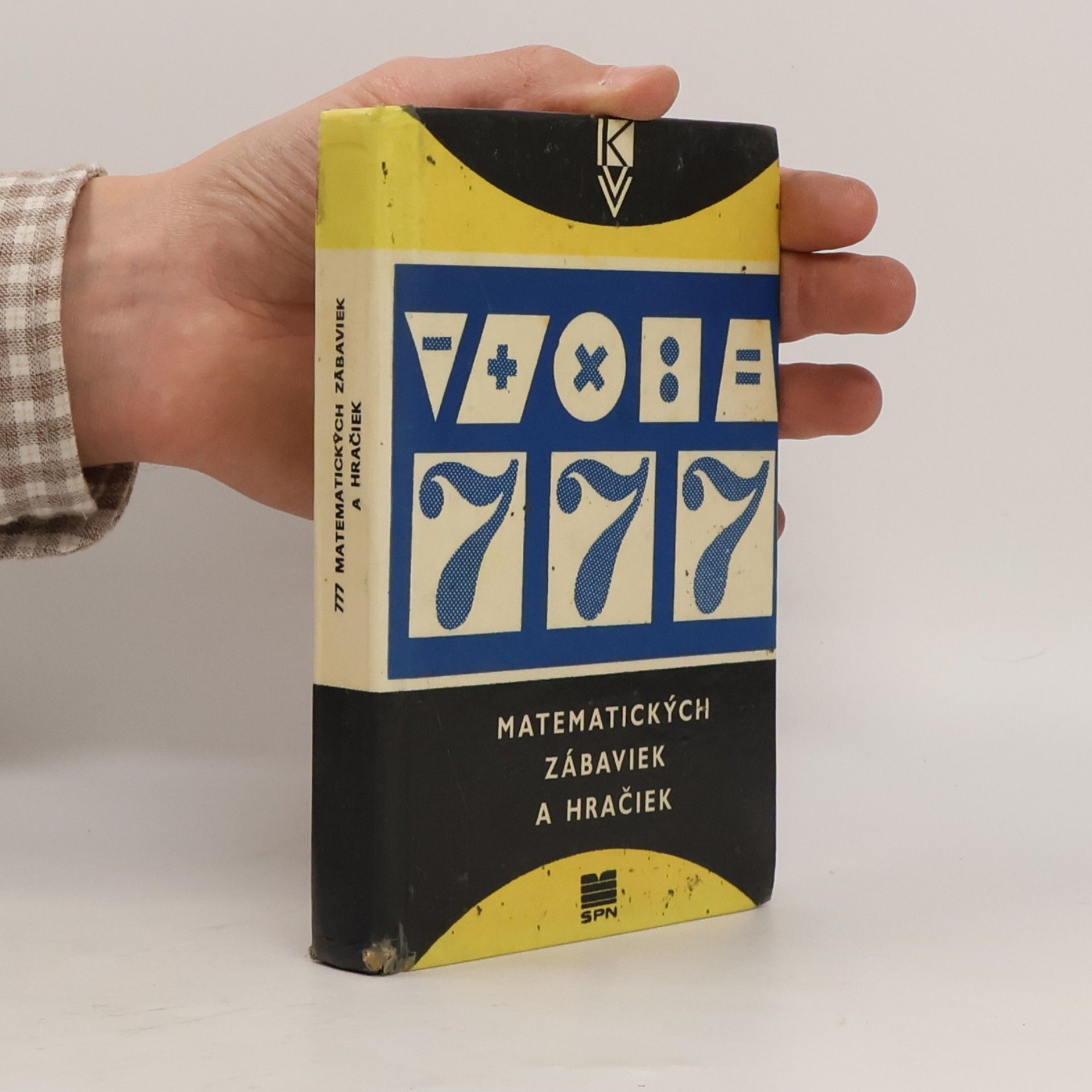 Various authors 777 matematických zábaviek a hračiek