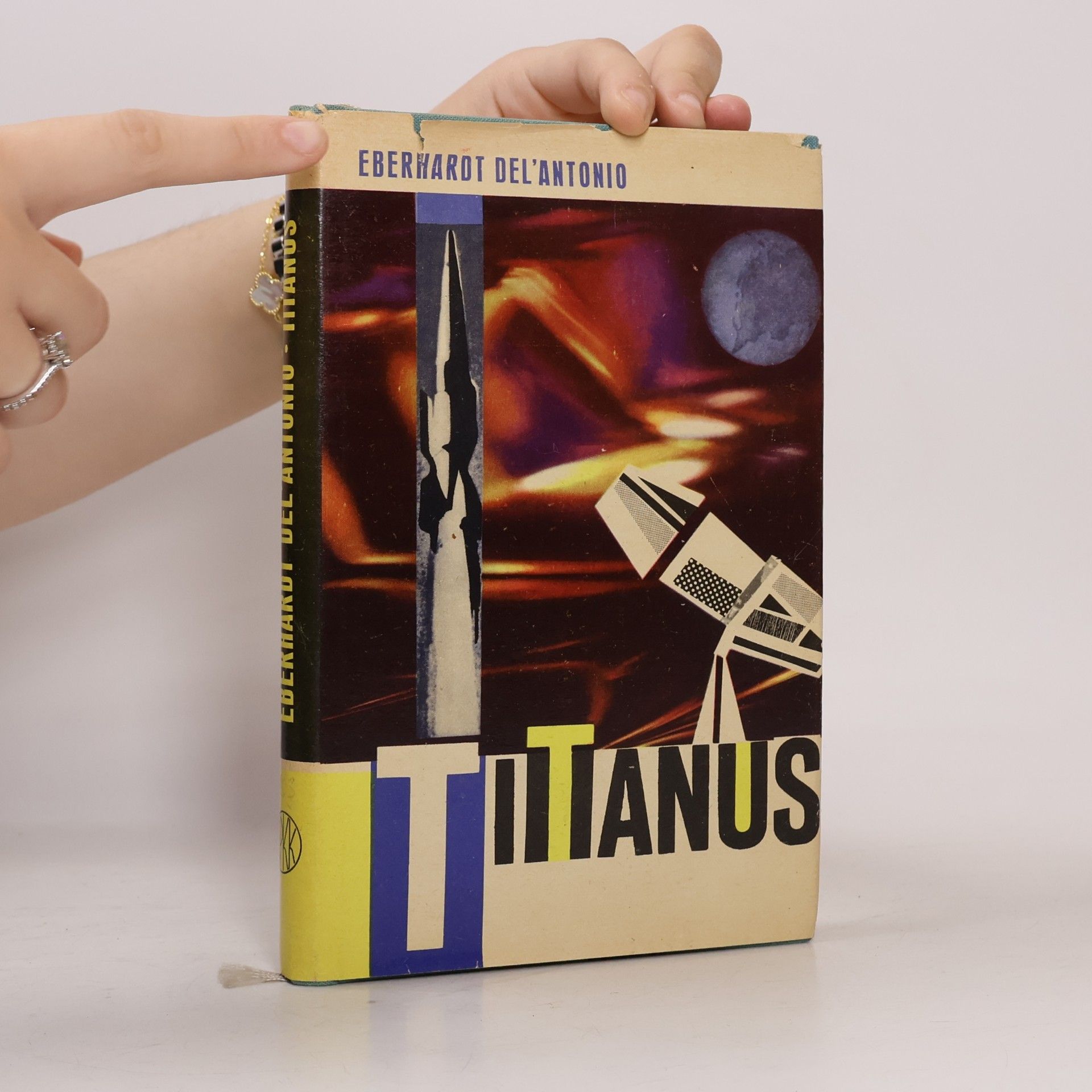 Eberhardt Deľantonio Titanus