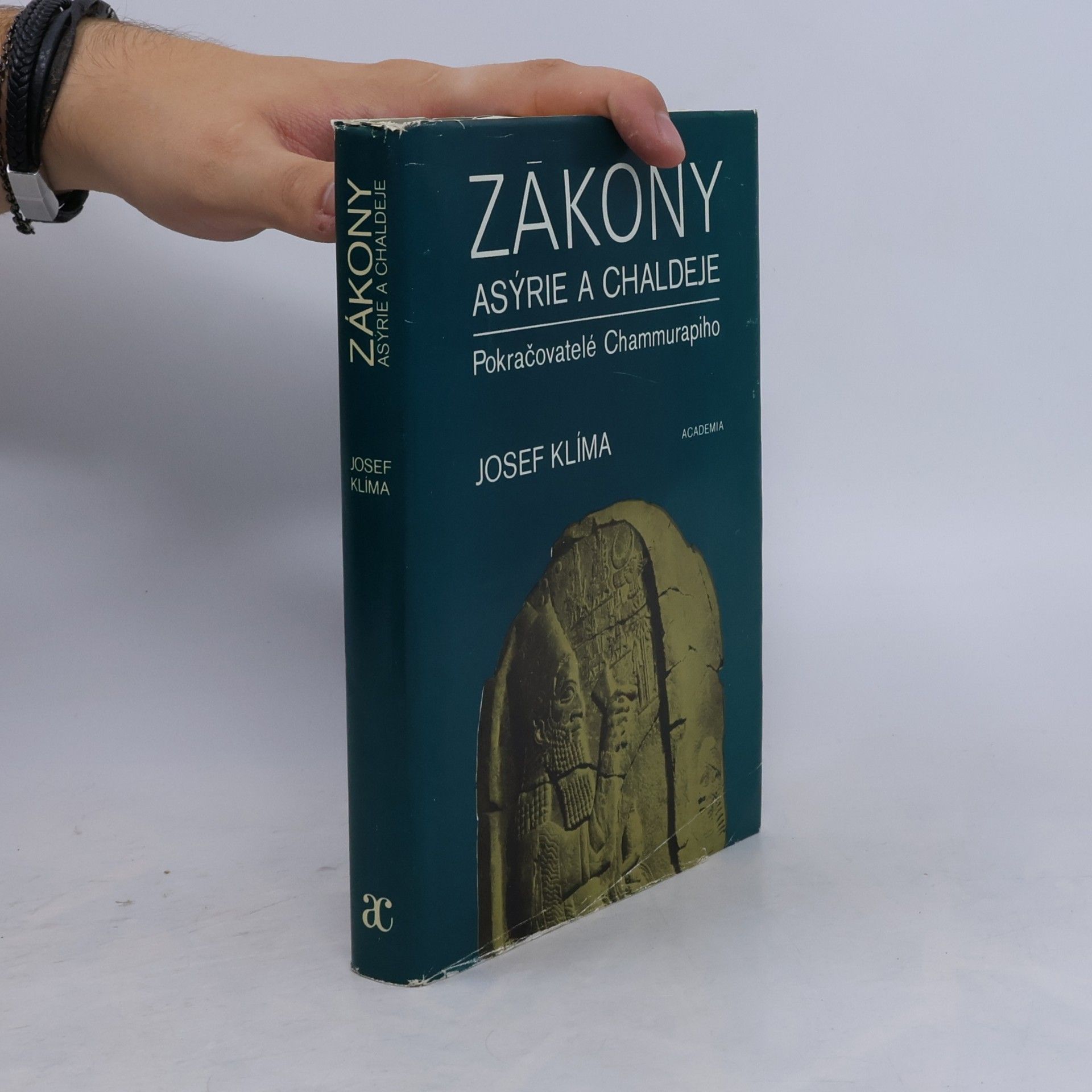 Zákony Asýrie a Chaldeje. Pokračovatelé Chammurapiho