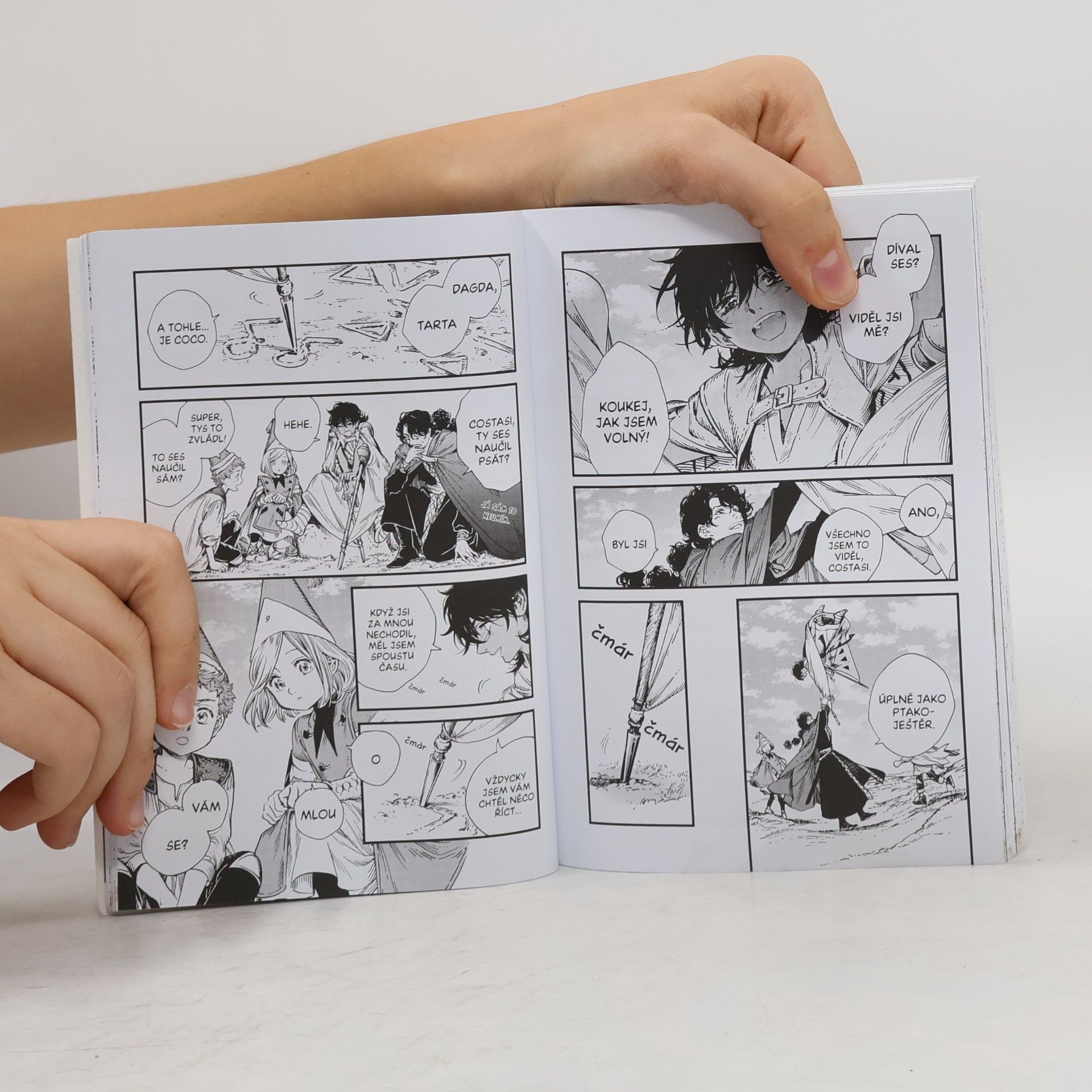 Kamome Shirahama Ateliér špičatých klobouků 8