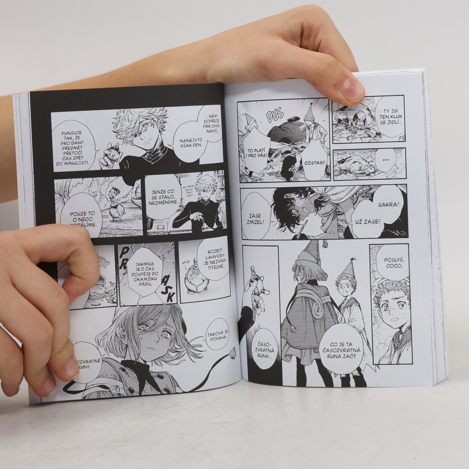 Kamome Shirahama Ateliér špičatých klobouků 10