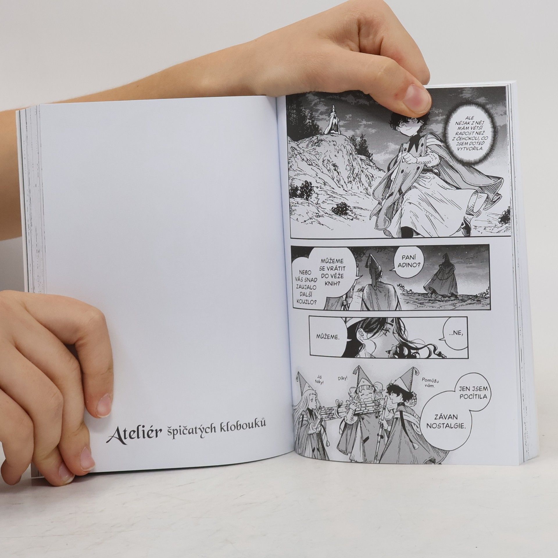 Kamome Shirahama Ateliér špičatých klobouků. 13