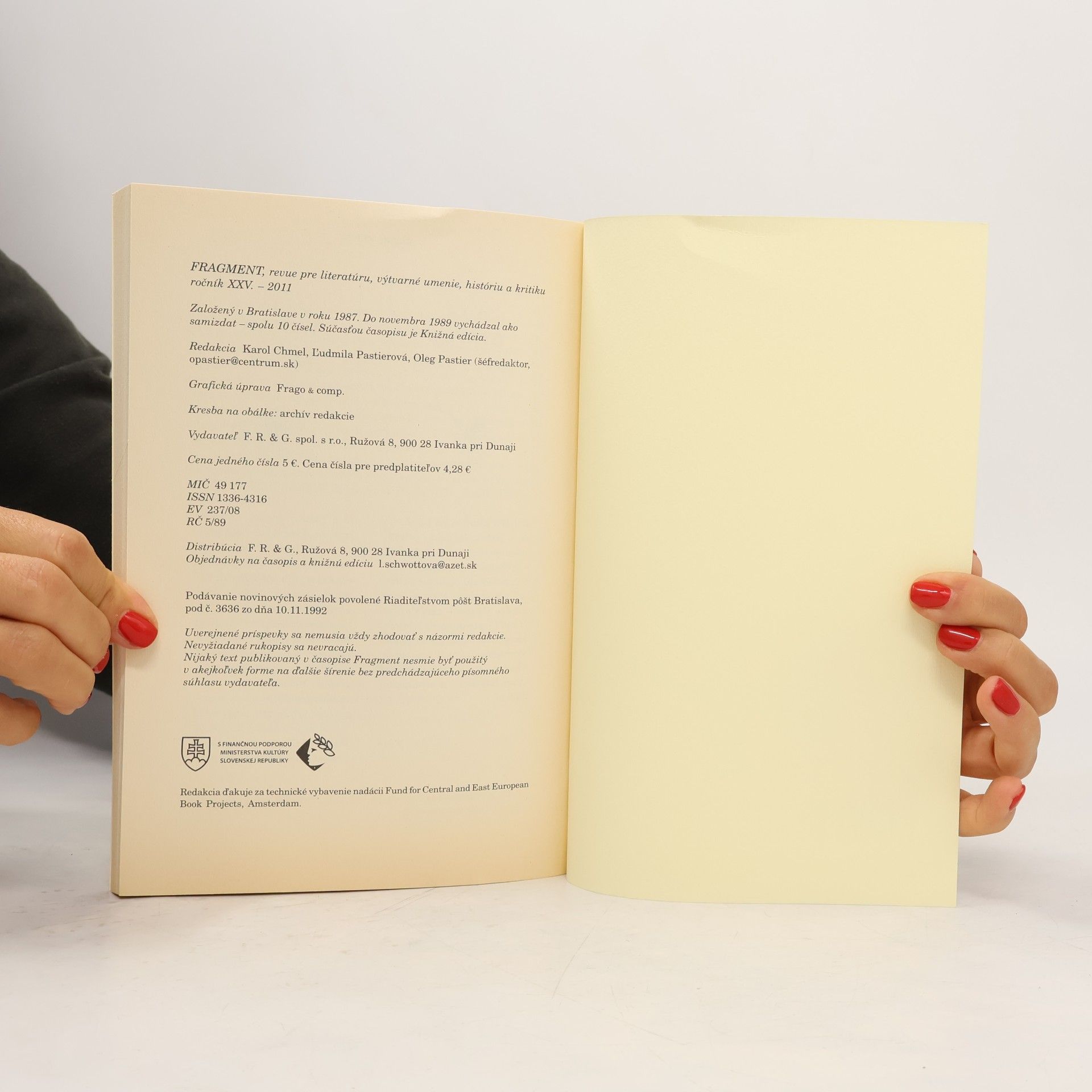 Autores varios Fragment 2/2011