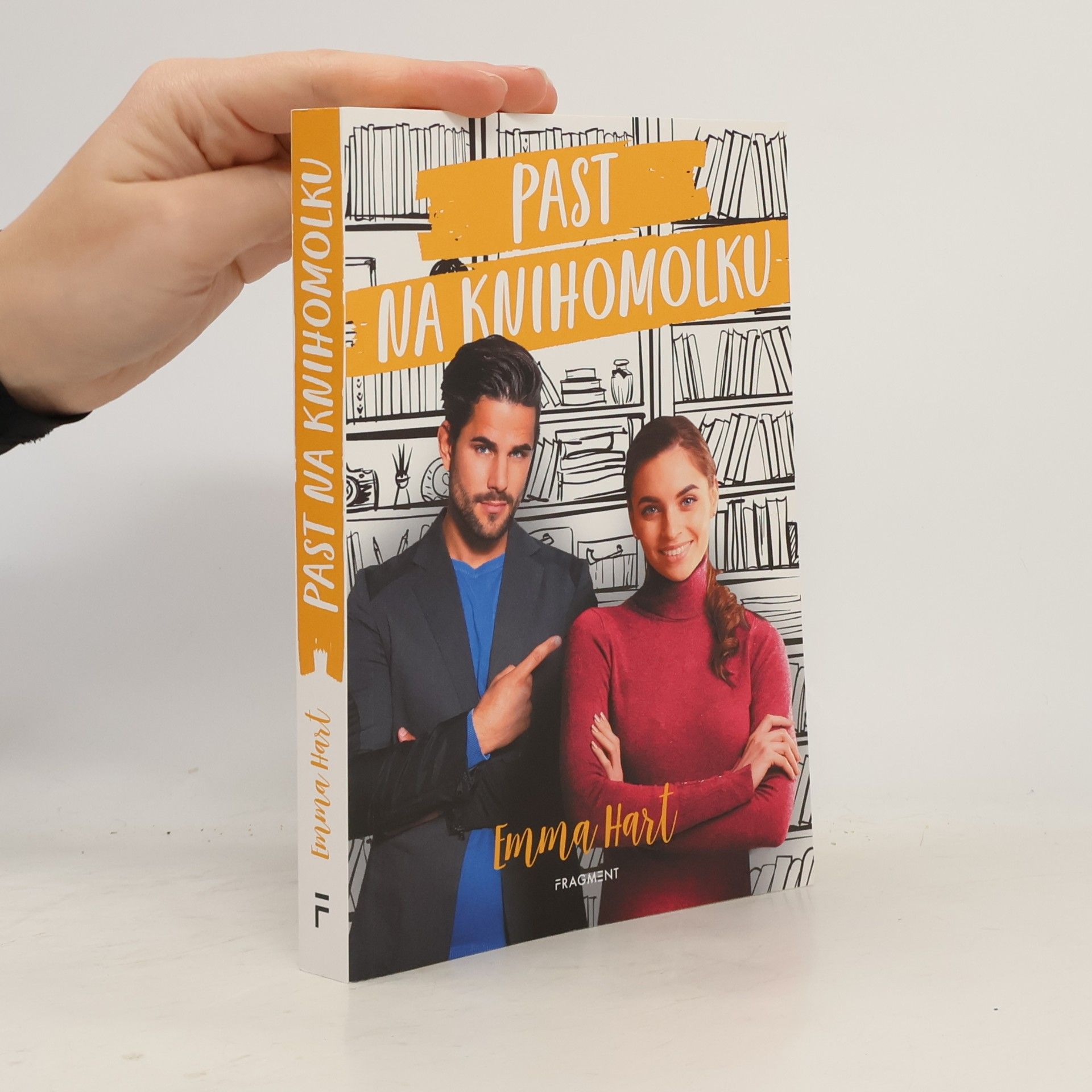 Emma Hart Past na knihomolku