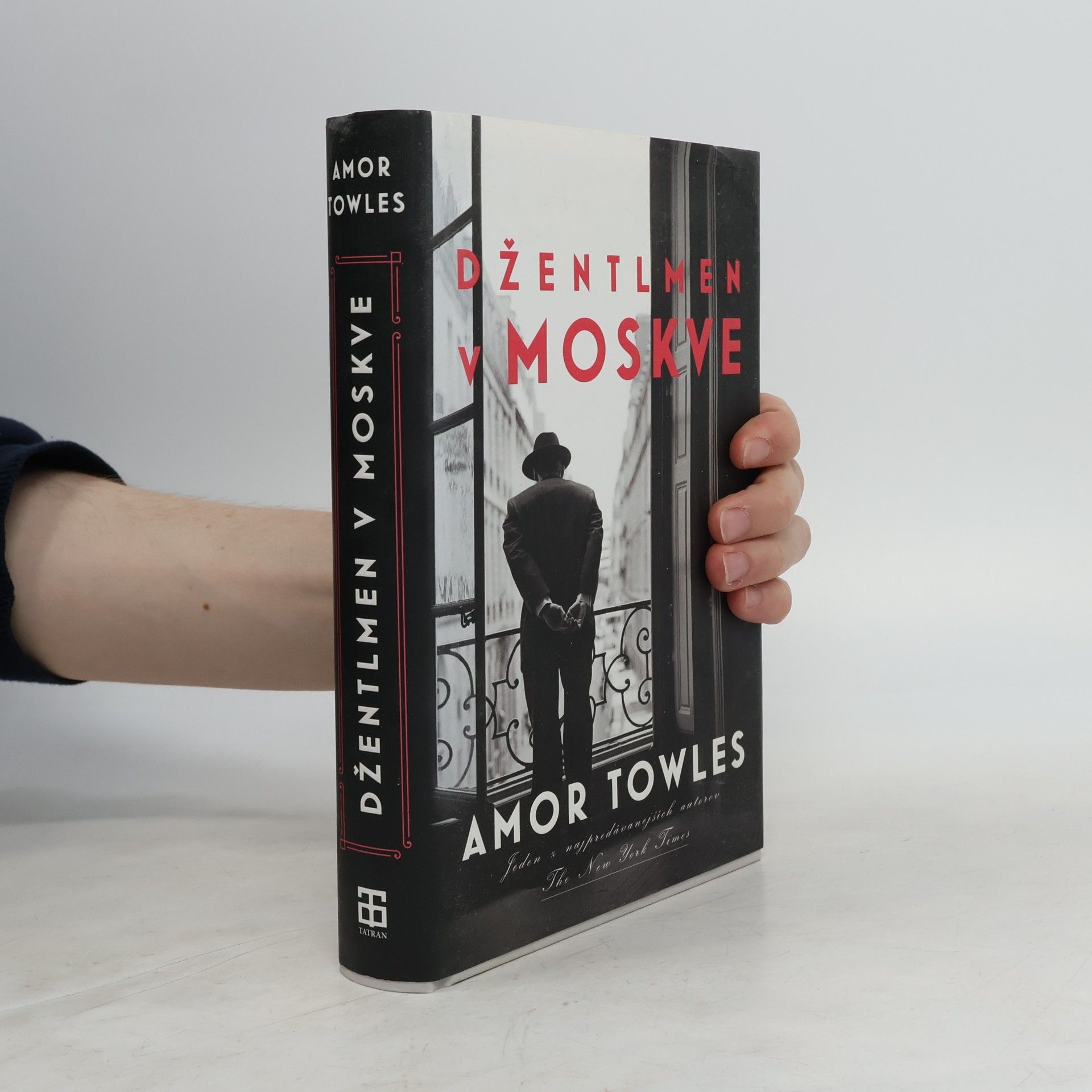 Amor Towles Džentlmen v Moskve