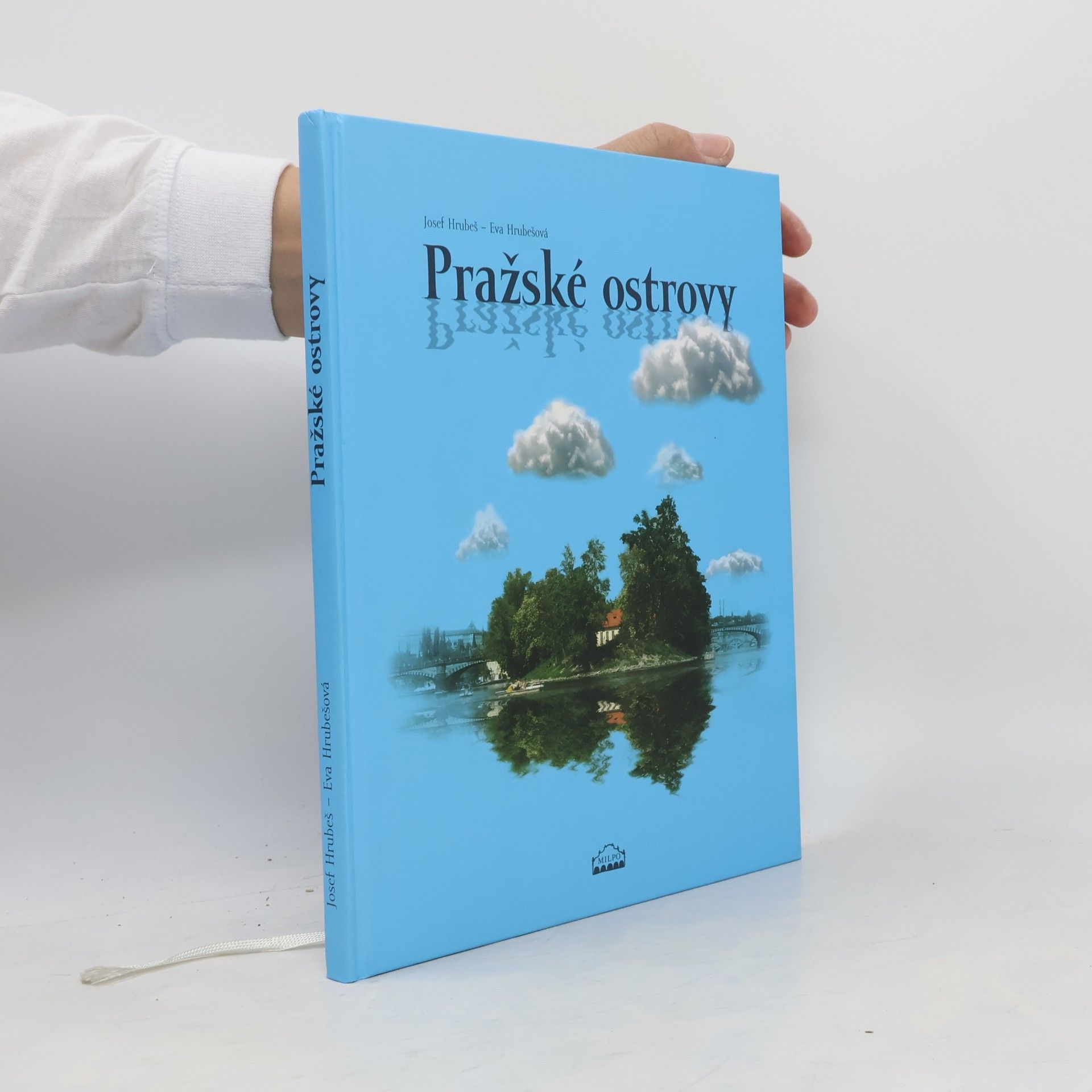 Eva Hrubešová Pražské ostrovy