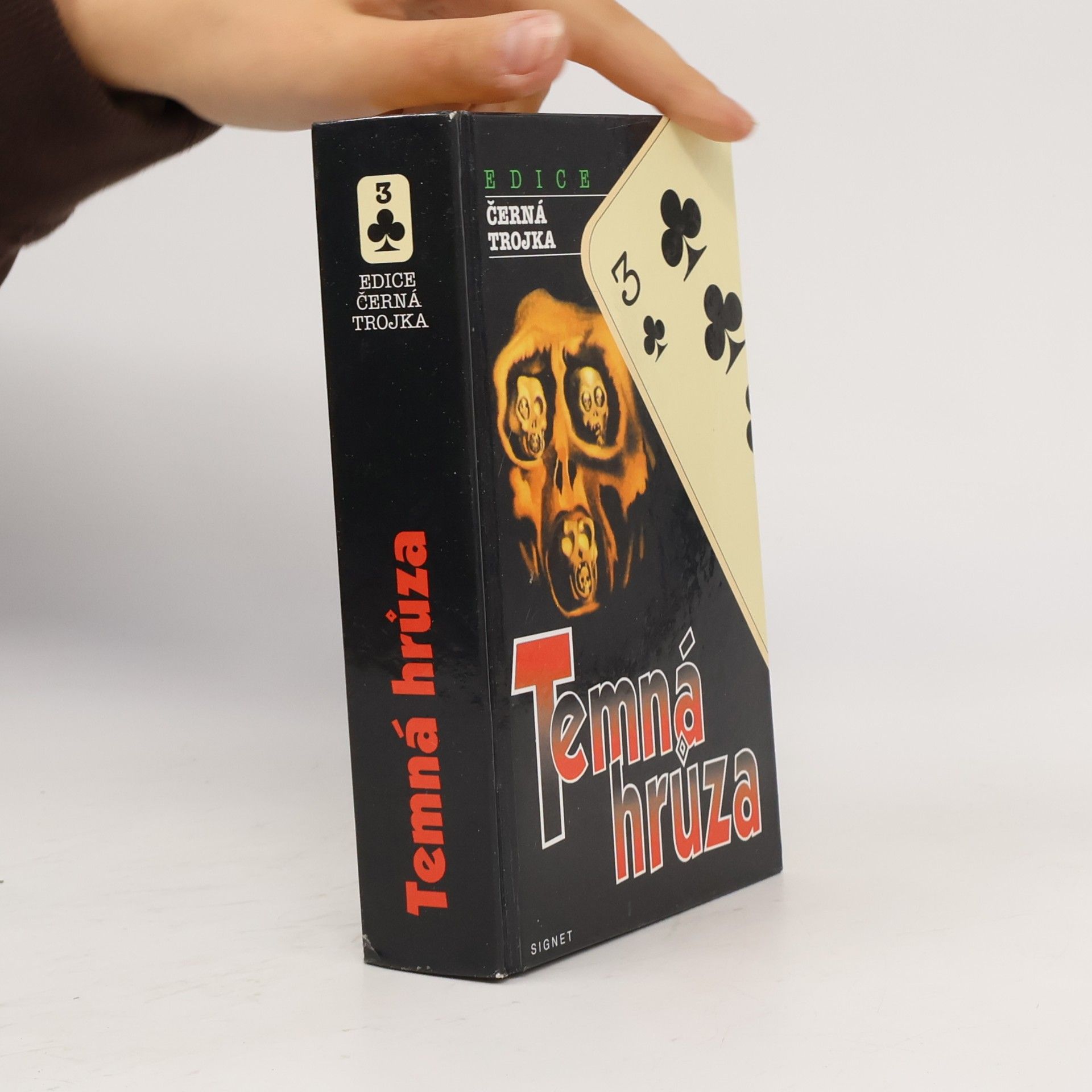 Andrew Hall Temná hrůza