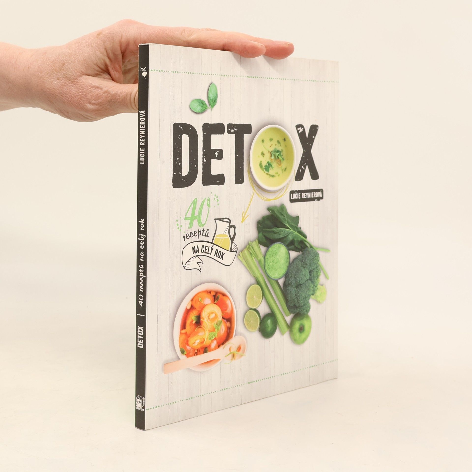 Lucie Reynier Detox: 40 receptů na celý rok