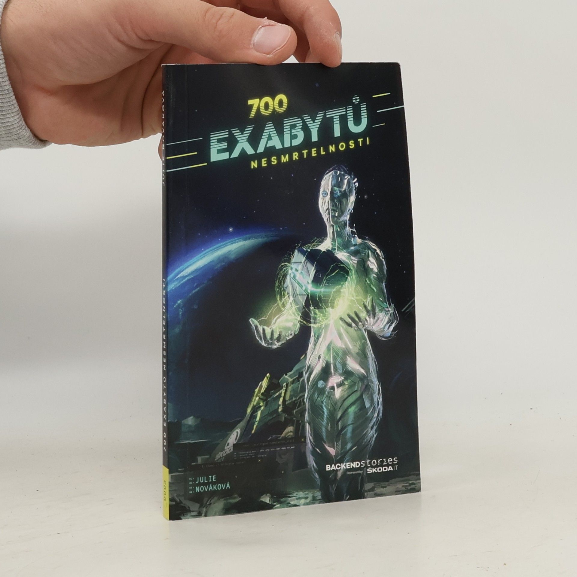 Julie Nováková 700 exabytů nesmrtelnosti