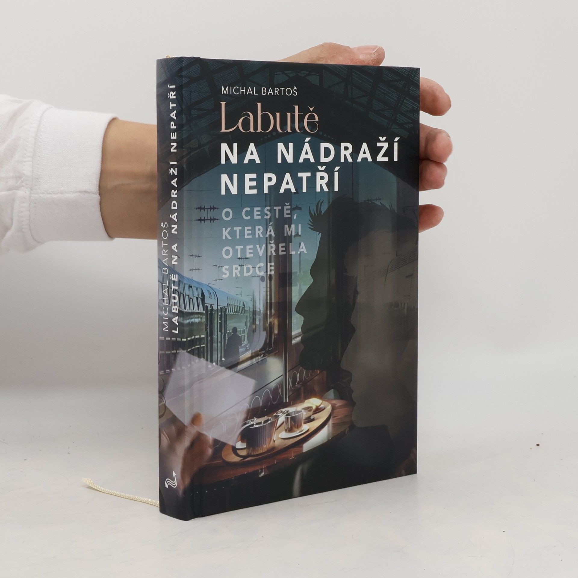Michal Bartoš Labutě na nádraží nepatří