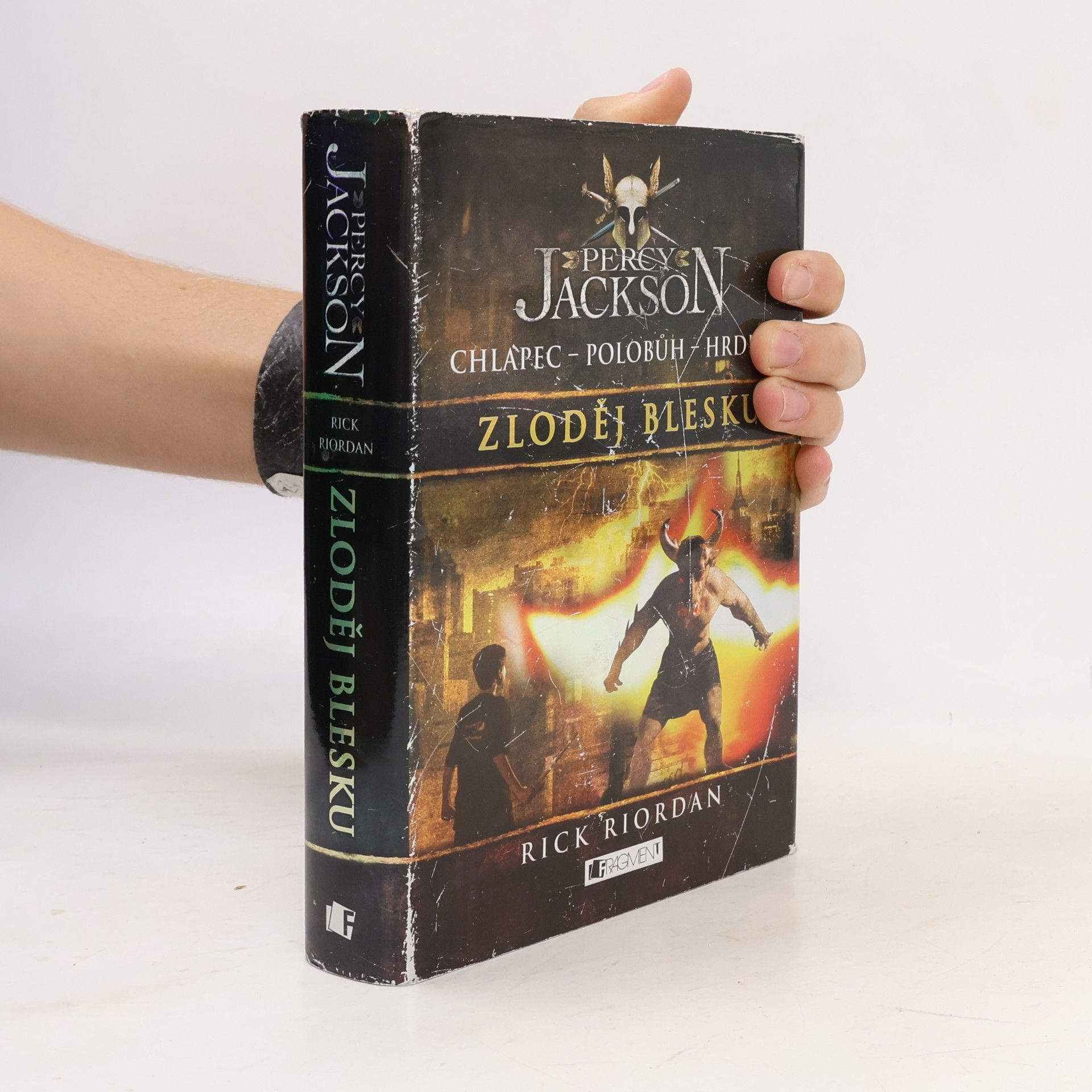Rick Riordan Percy Jackson. Zloděj blesku