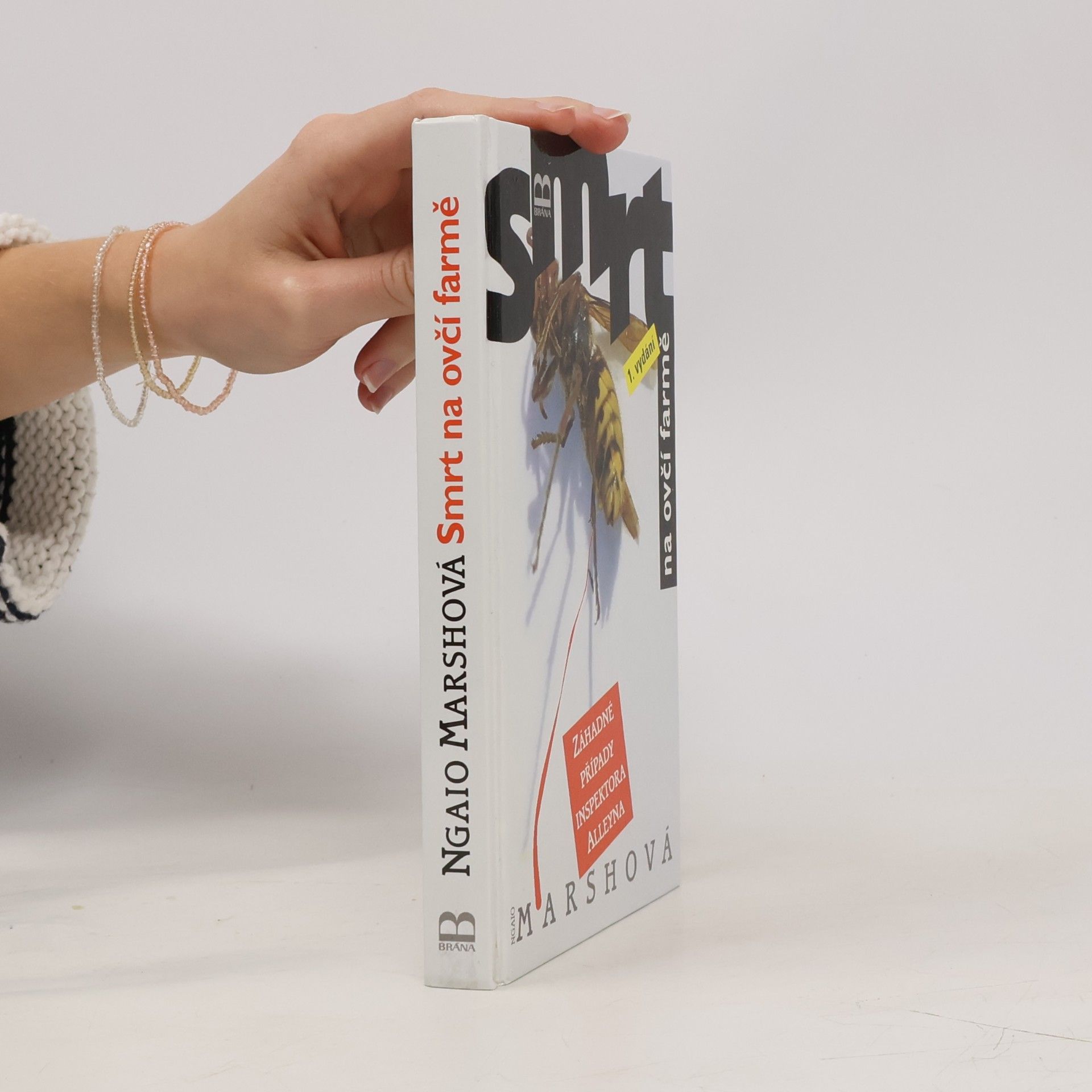 Ngaio Marsh Smrt na ovčí farmě