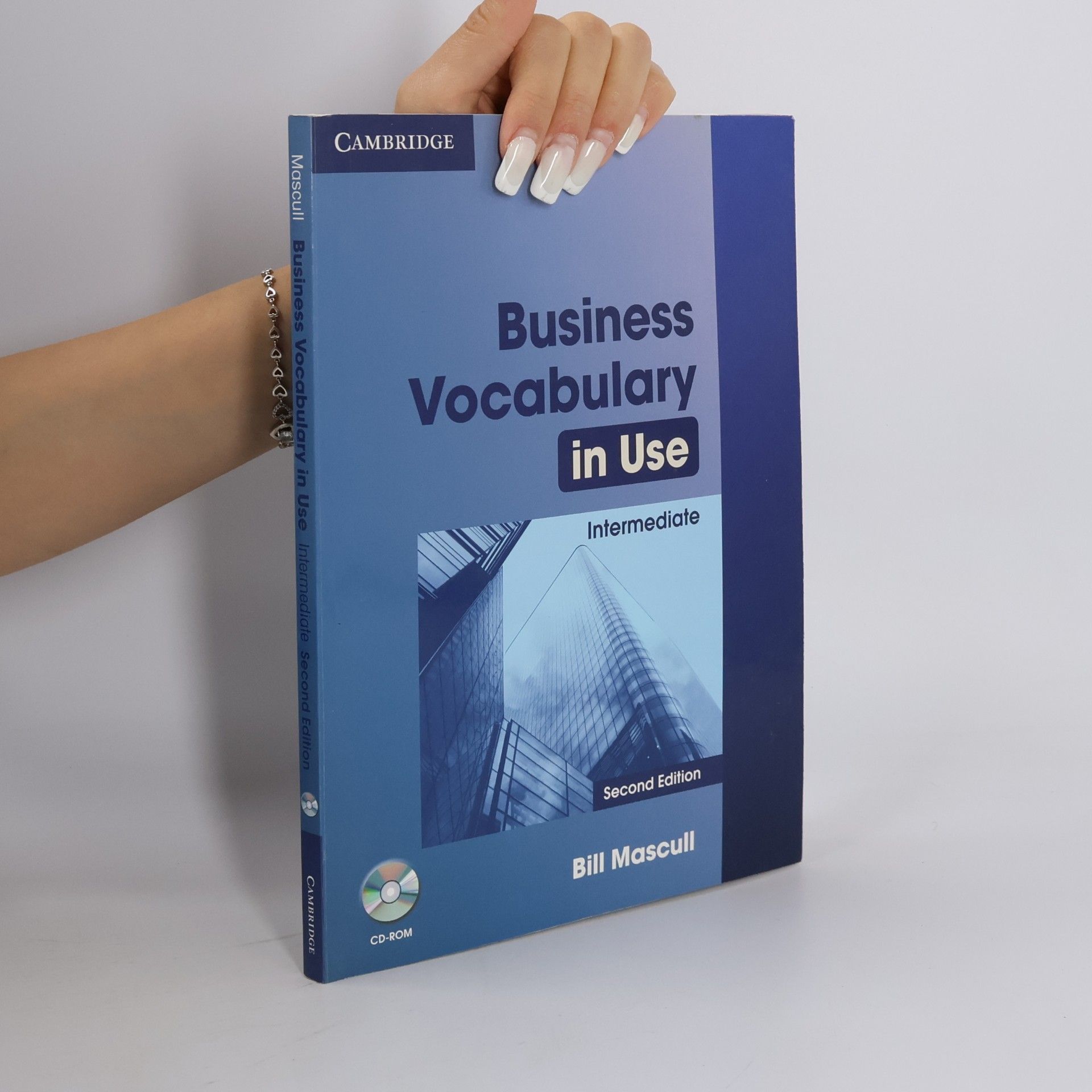 Business vocabulary in use: Intermediate