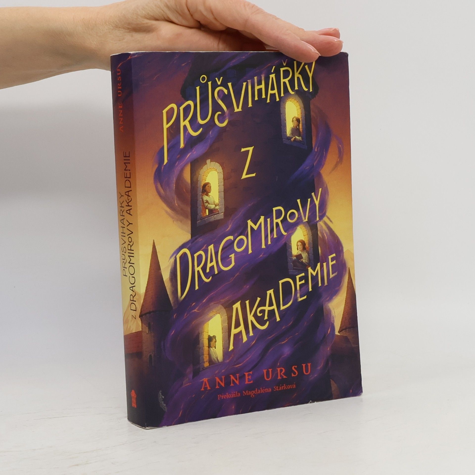 Průšvihářky z Dragomirovy akademie
