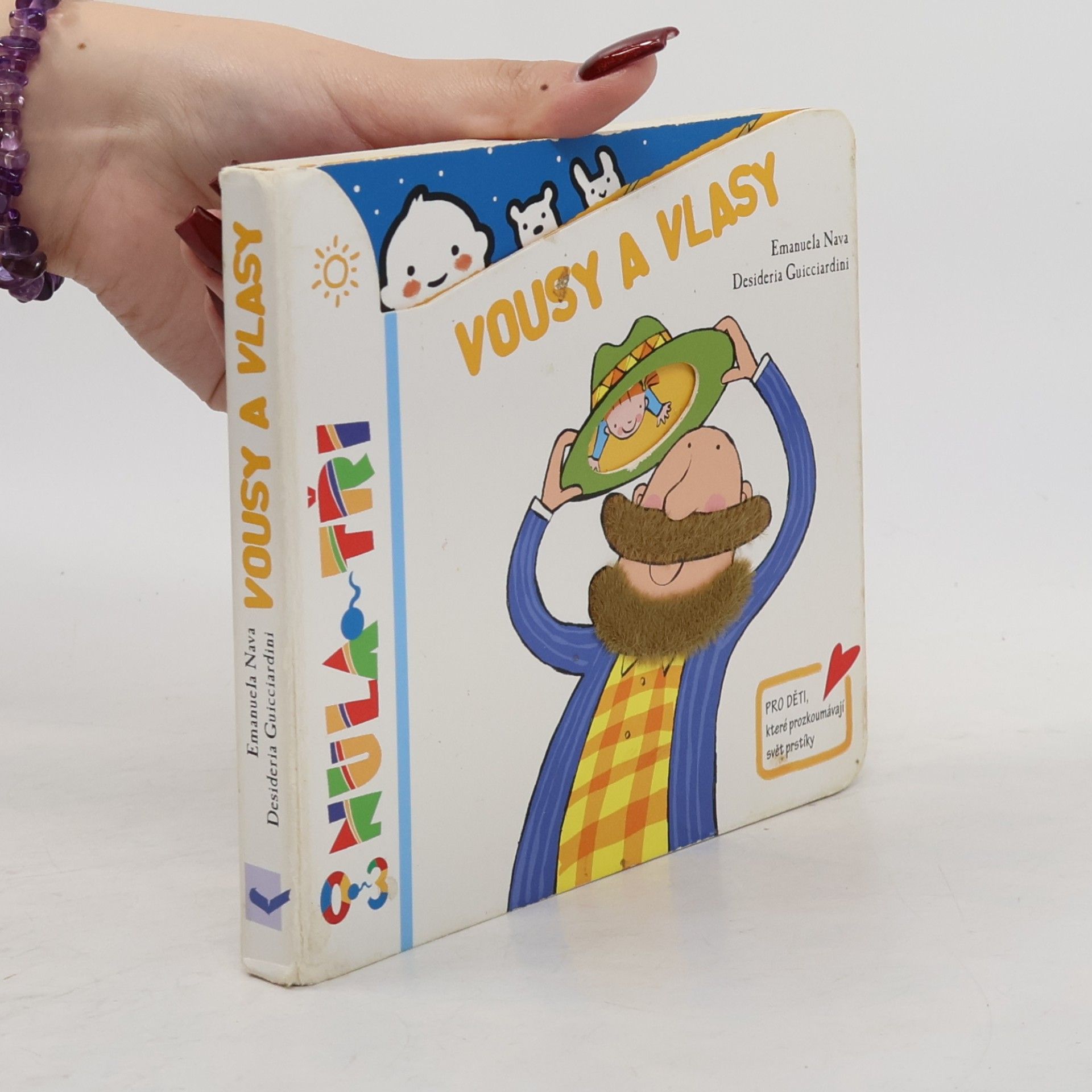Vousy a vlasy