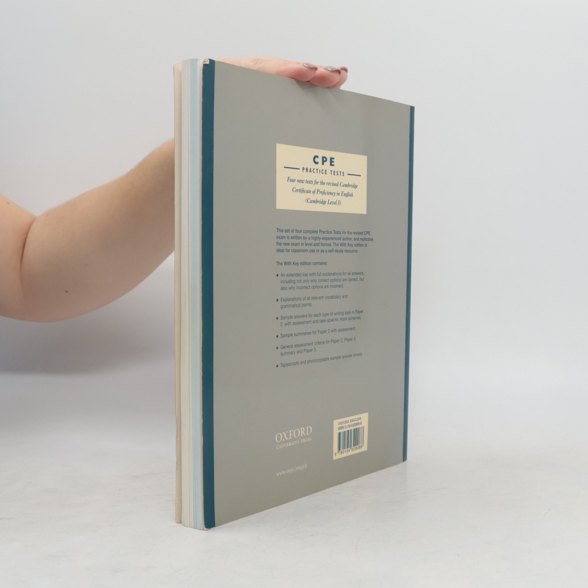 Mark Harrison CPE practice tests: Four tests for the Cambridge Certificate of Proficiency in English: With detailed explanatory key and authentic answers for paper 2 and summary writing tasks