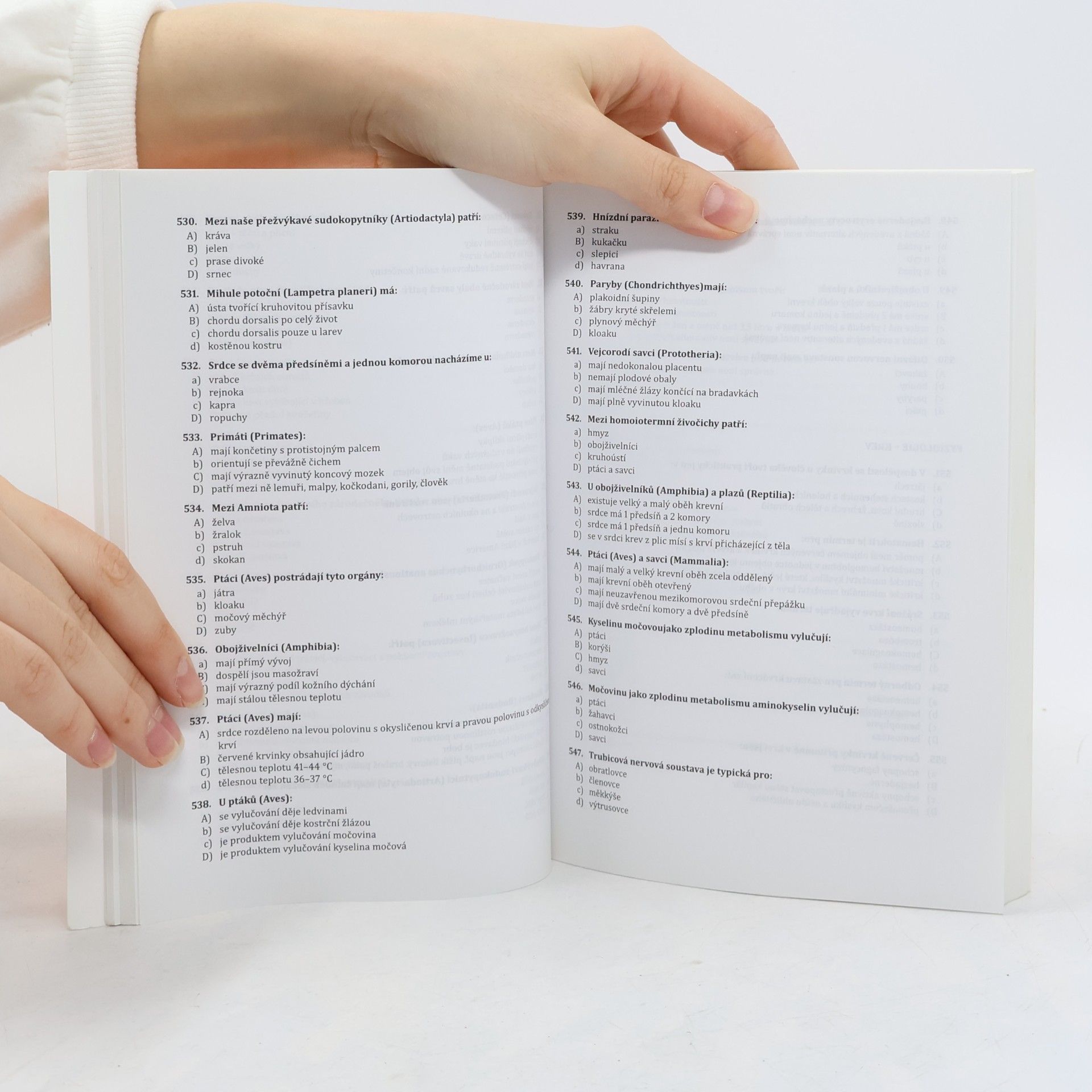 Various authors Bakalářské studium. Modelové otázky k přijímacím zkouškám na Univerzitu Karlovu v Praze 1. lékařskou fakultu