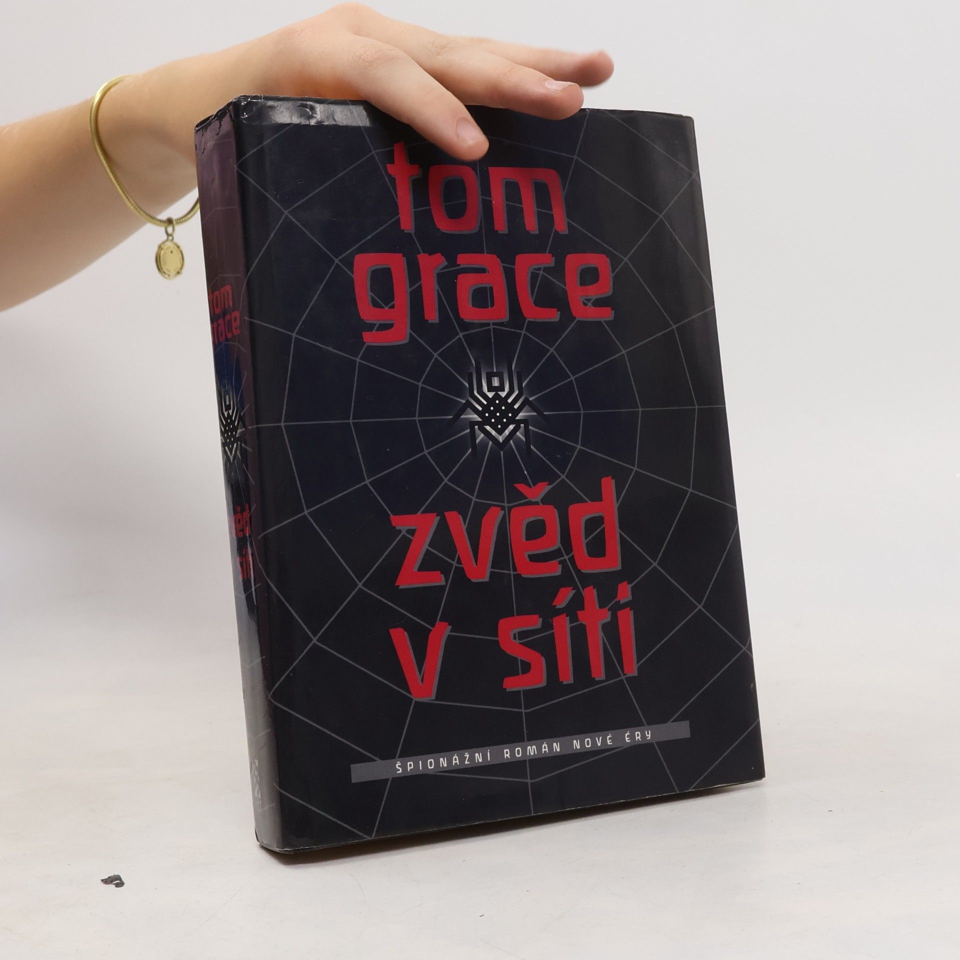 Tom Grace Zvěd v síti