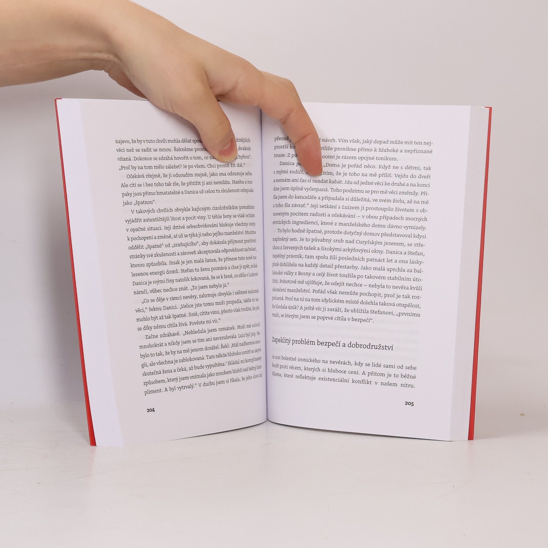 Esther Perel Přehodnocení nevěry. Kniha pro každého, kdo někdy miloval