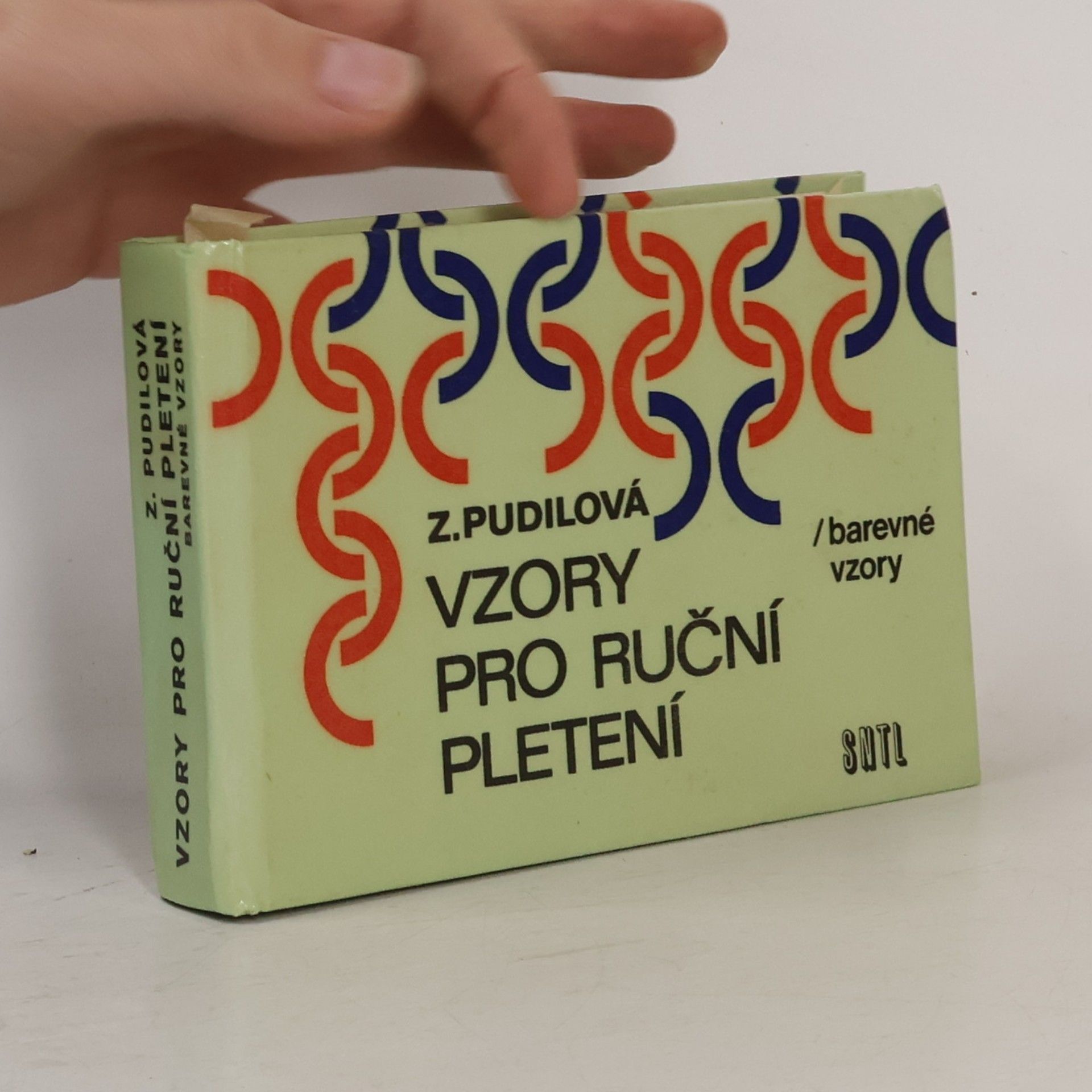 Vzory pro ruční pletení. Barevné vzory